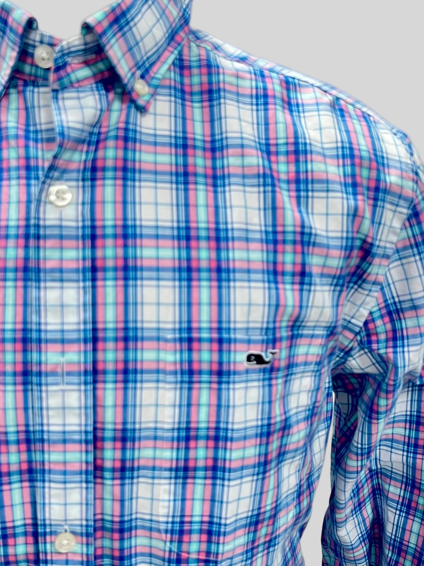 Camisa de botones Vineyard Vines 🐳 color blanco de cuadros en rosado, azul y turquesa Talla M Entalle Clásico