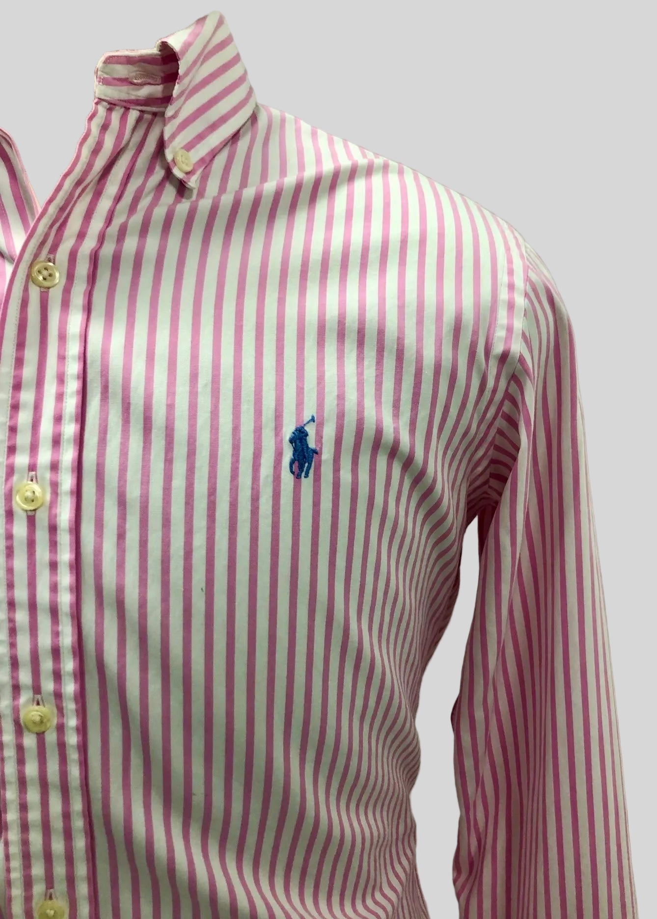 Camisa de botones Polo Ralph Lauren 🏇🏼 Color blanco de cuadros en color rosado Talla M Entalle Custom Fit (ver descripción)