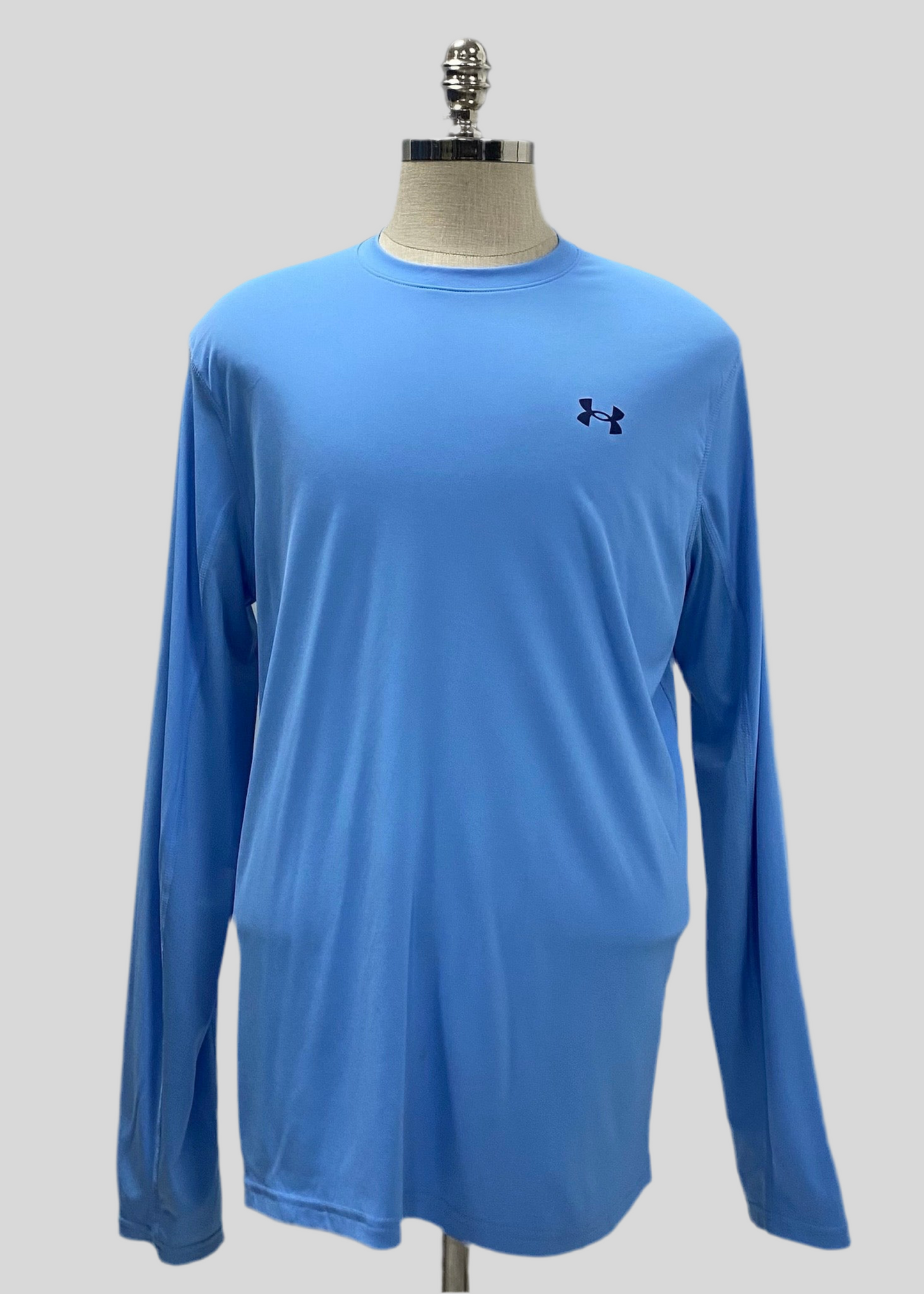 Camiseta cuello redondo Under Armour 🏋🏽 color celeste manga larga Talla XL