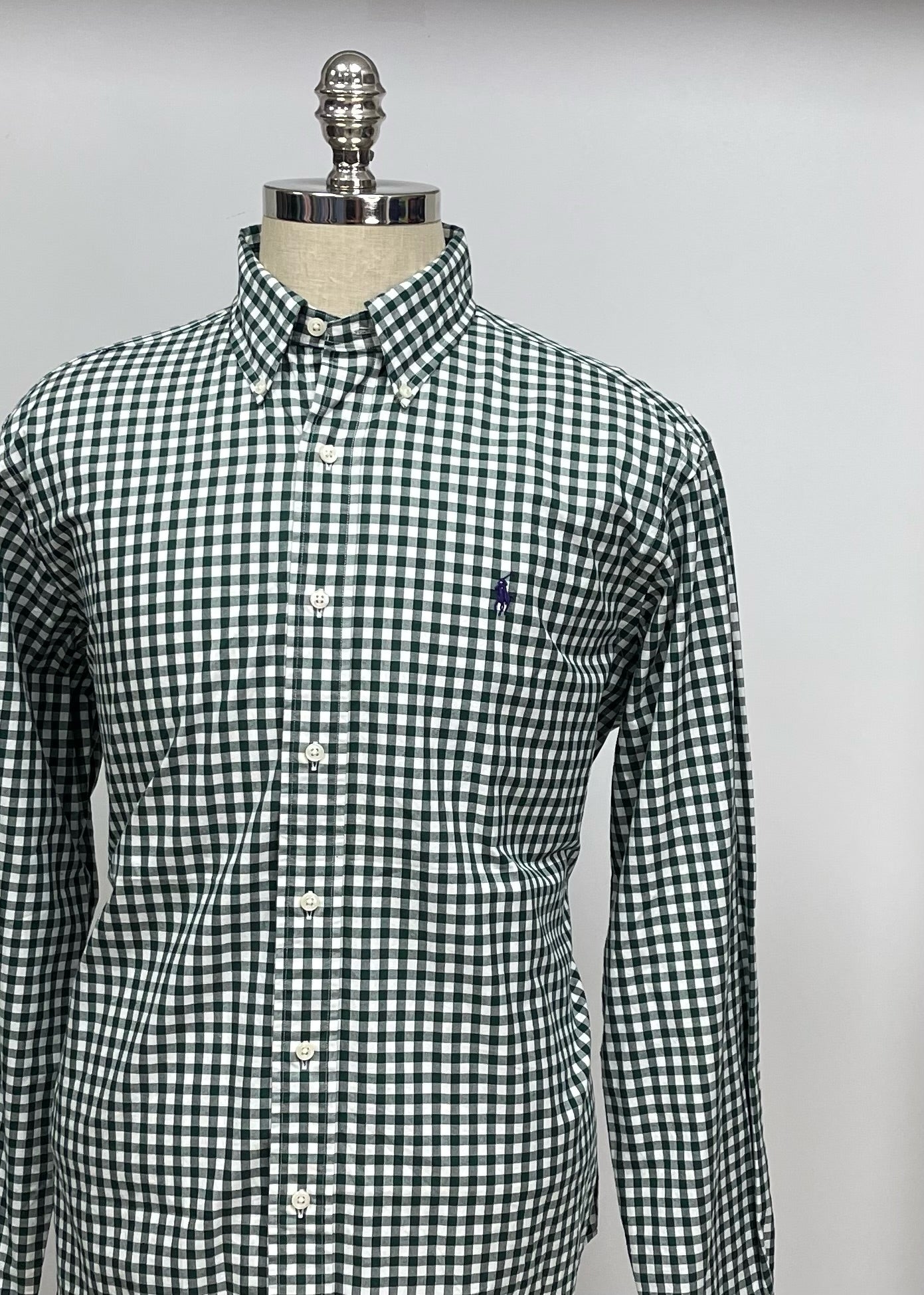 Camisa Polo Ralph Lauren 🏇🏼 con patrón de cuadros gingham verde oscuro y blanco Talla L Entalle Clasico