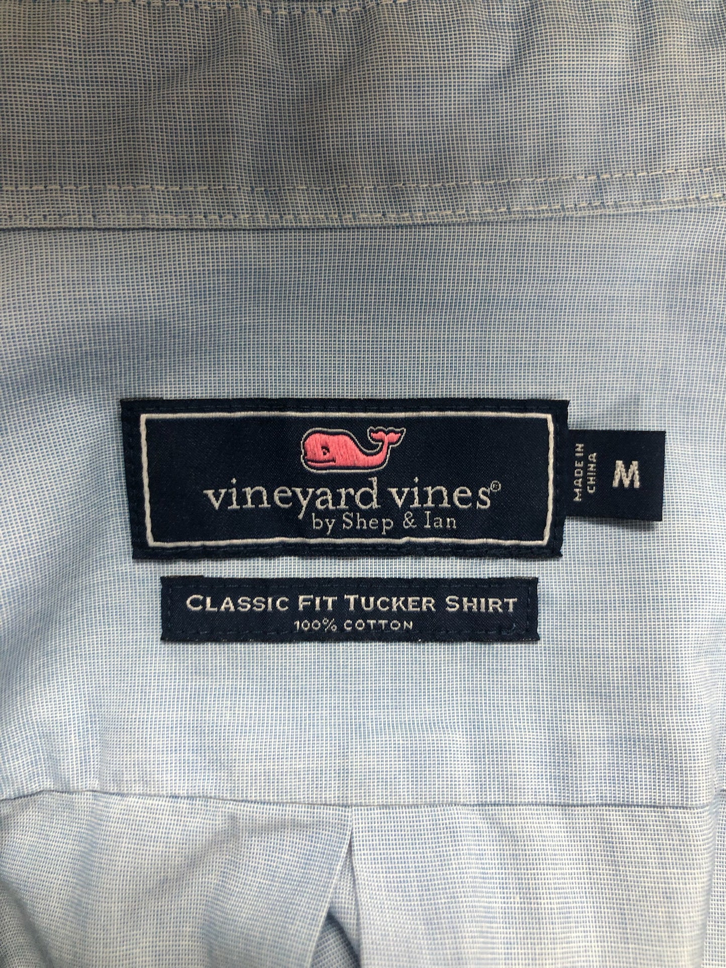 Camisa de botones Vineyard Vines 🐳 de cuadros finos en color celeste y blanco Talla M Entalle Clasico