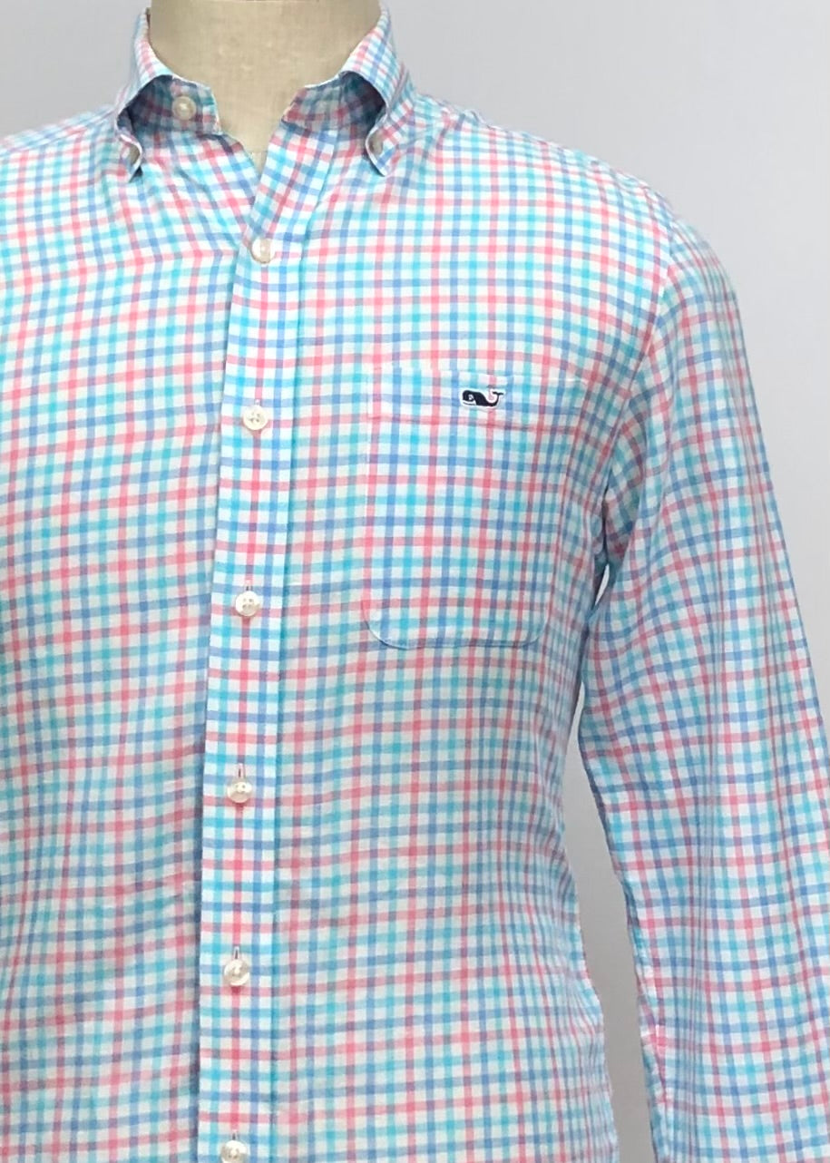 Camisa de botones Vineyard Vines 🐳 De Lino color Blanco con patrón de cuadros en azul y rosado Talla S Entalle Slim Fit