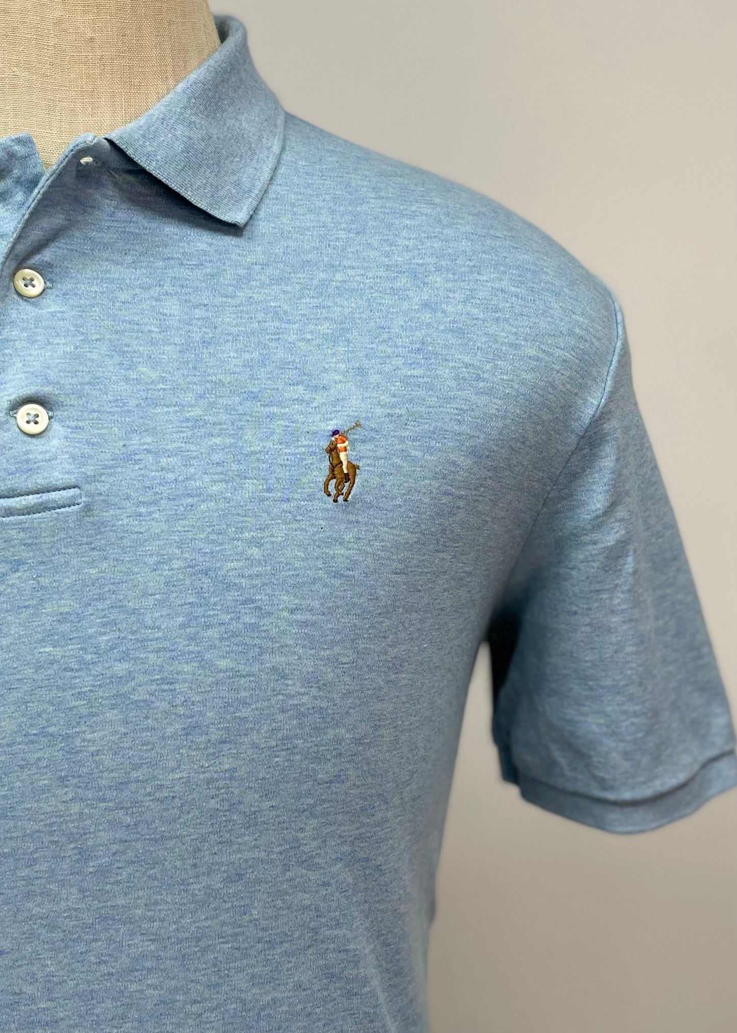 Camiseta Polo Ralph Lauren 🏇🏼 color celeste Talla M Entalle Clásico