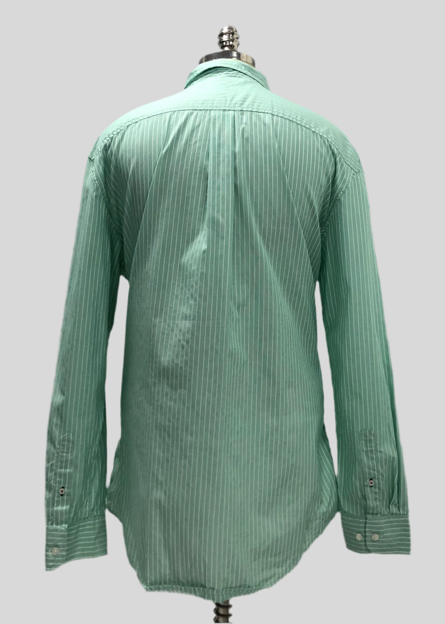 Camisa de botones Tommy Hilfiger 🇺🇸 color verde claro con patrón de rayas en color blanco Talla XXL Entalle Regular