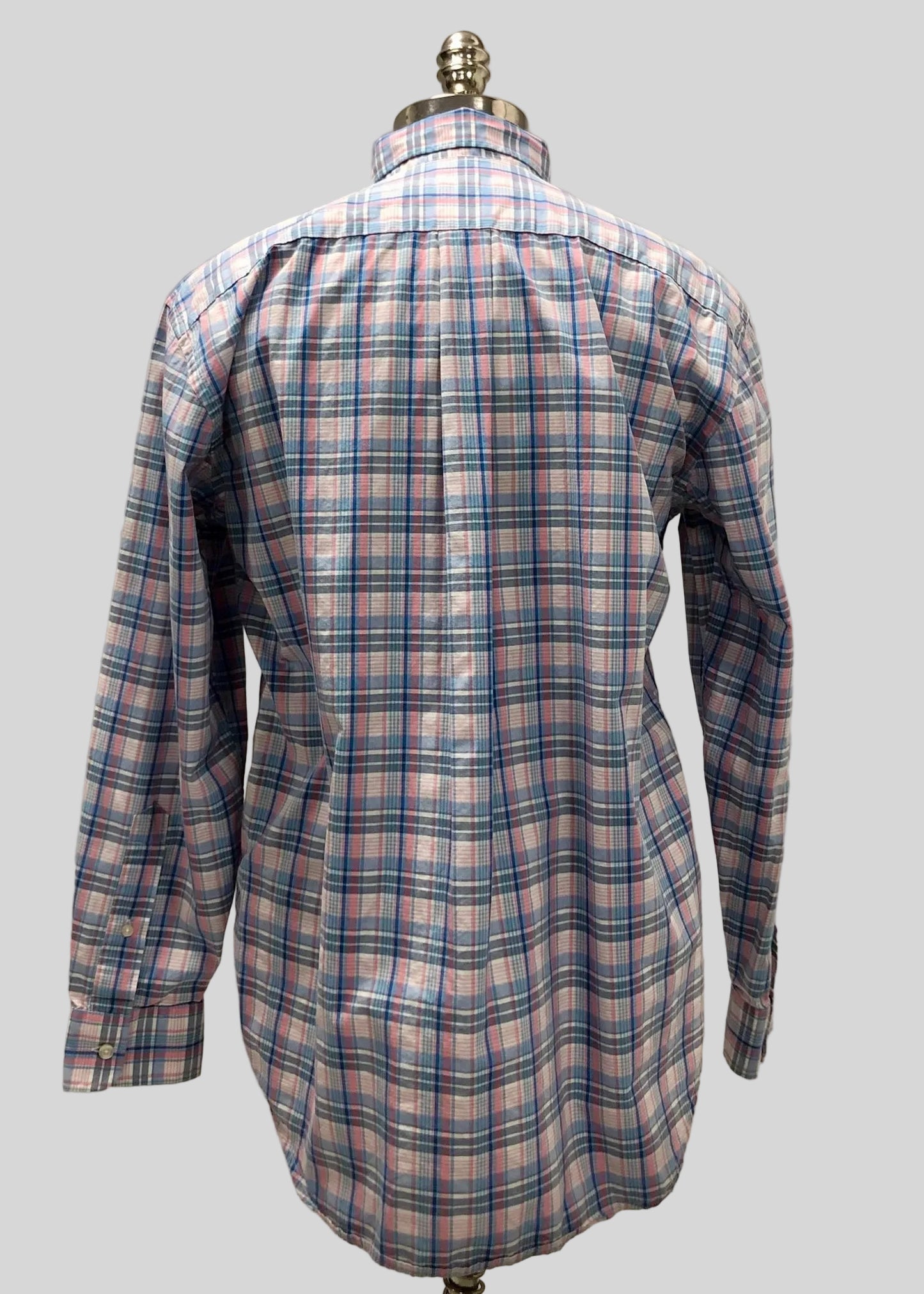 Camisa de botones Vineyard Vines 🐳 Color blanco de cuadros en color rosado y azul Talla M Entalle Regular