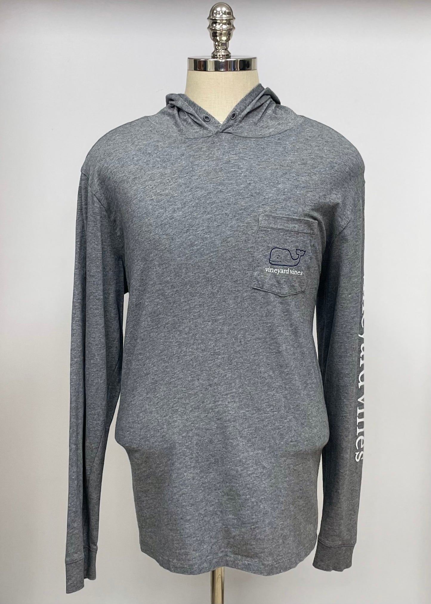 Camiseta con capucha Vineyard Vines 🐳 color gris oscuro con Diseño de Ballena en bolsillo Talla Large