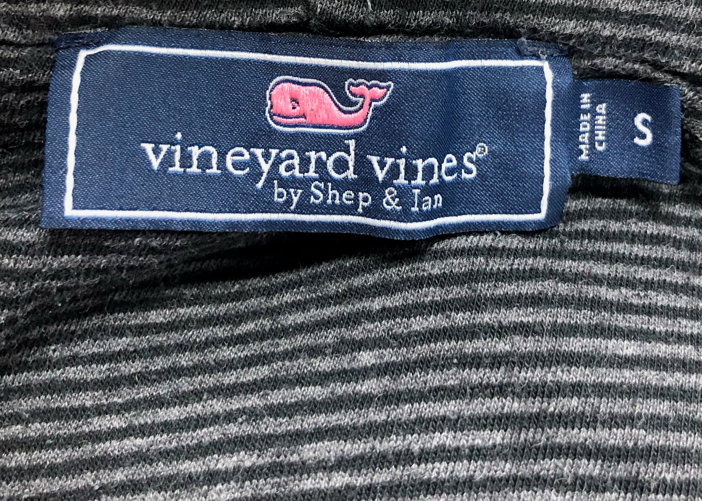 Sudadera Hoodie con capucha Vineyard Vines 🐳 color gris oscuro con ziper Talla S