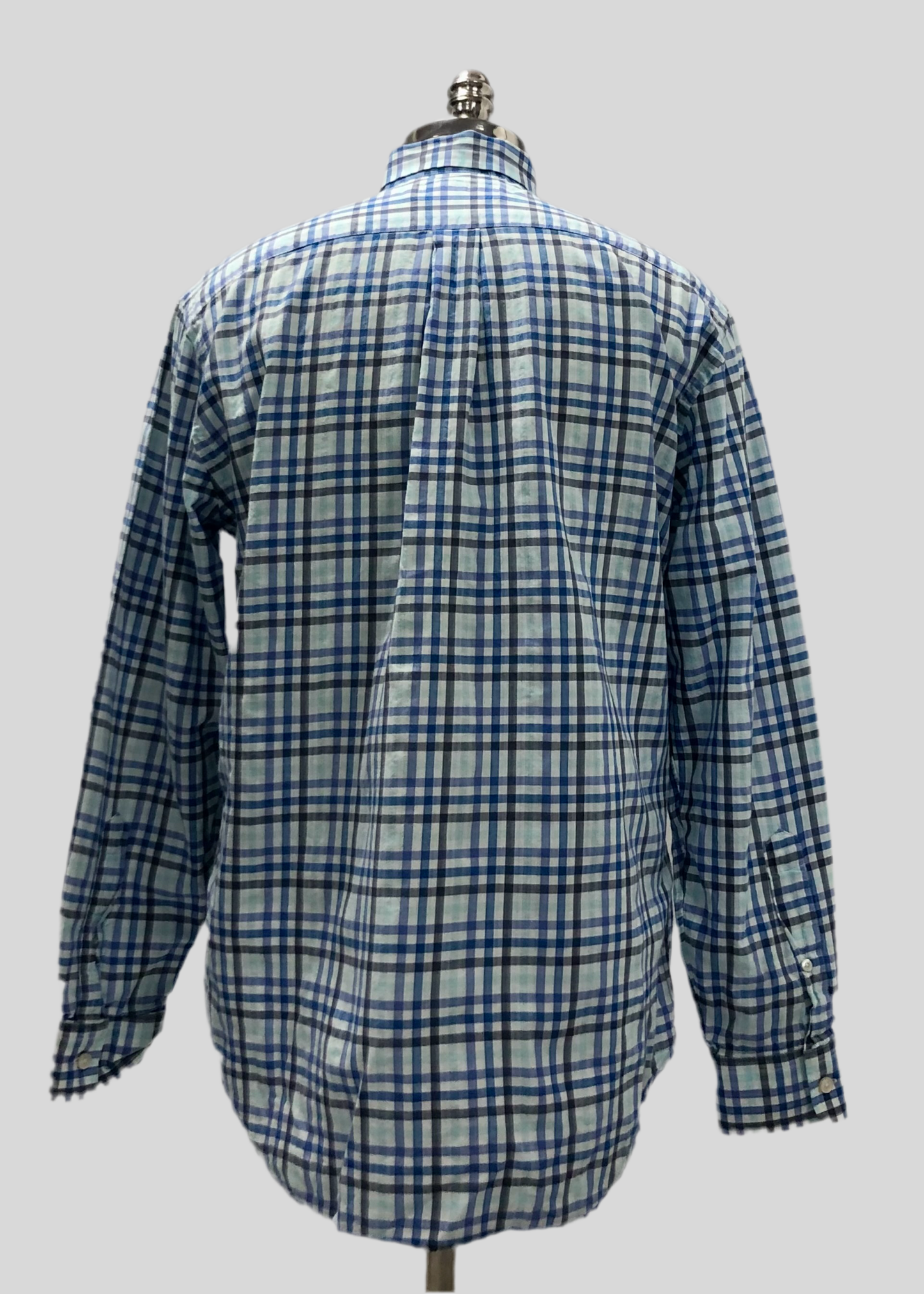 Camisa de botones Vineyard Vines 🐳 color blanco de cuadros en color azul, celeste y negro Talla M Entalle Regular