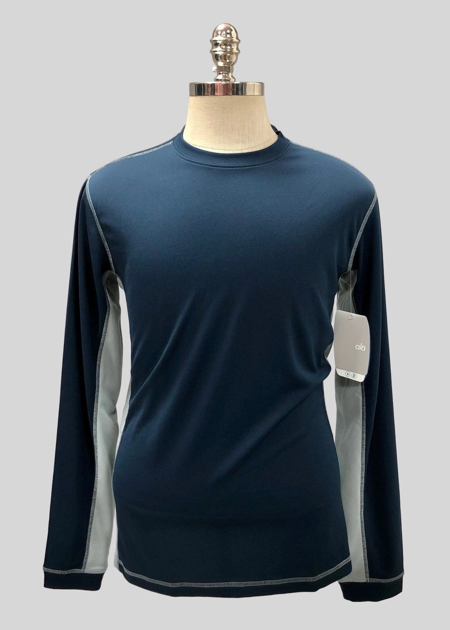Camiseta de entrenamiento cuello redondo Alo 🧘 color azul navy y gris manga larga Talla M