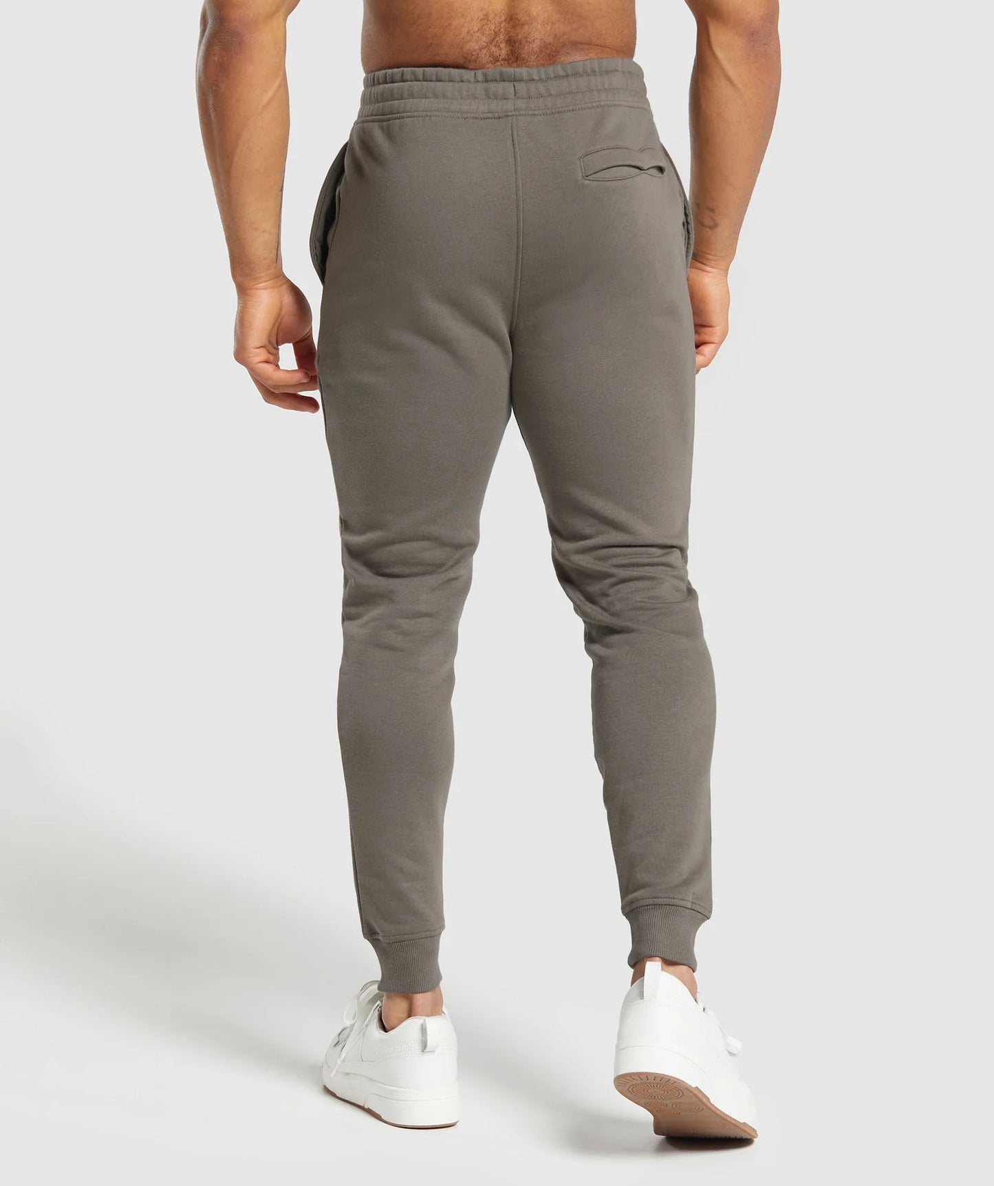 Pantalon Jogger marca Gymshark 🏋🏽 color Kaki Talla M Entalle Slim Fit