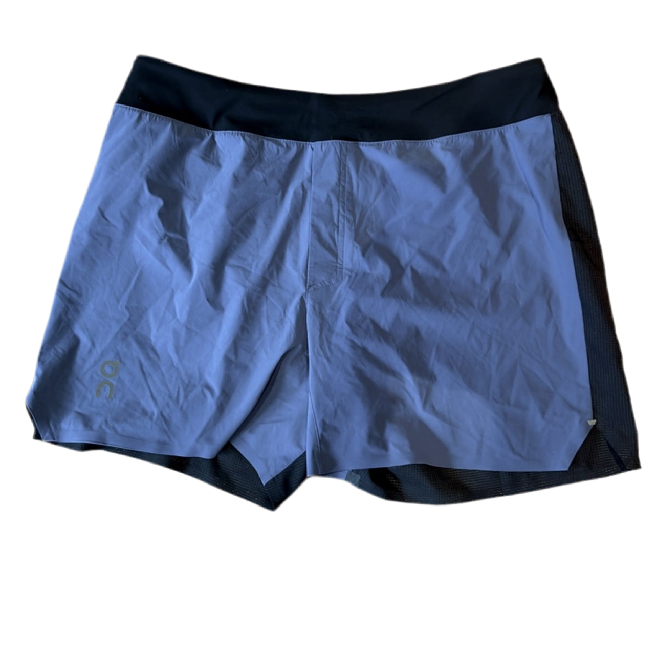 Shorts Híbrido On Running 🏃‍♂️ Tela performance ligera color azul y negro talla XL