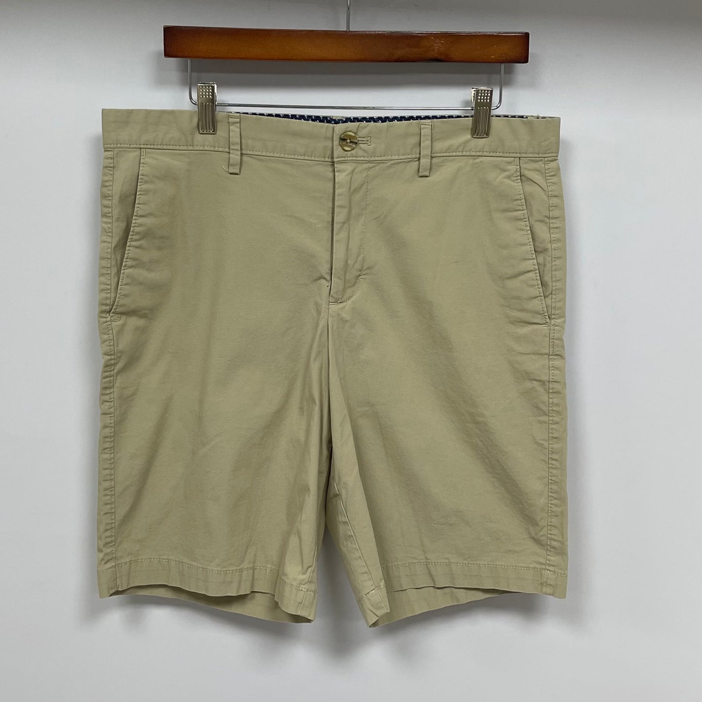 Short Casual Banana Republic 🇺🇸 color kaki talla 33