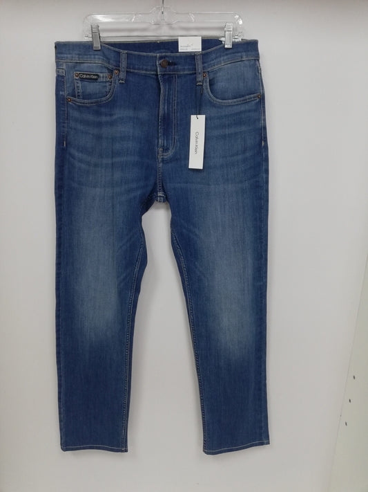 Pantalon jeans Calvin Klein 🇺🇸 color azul oscuro Talla 34x32 Corte Slim Straight