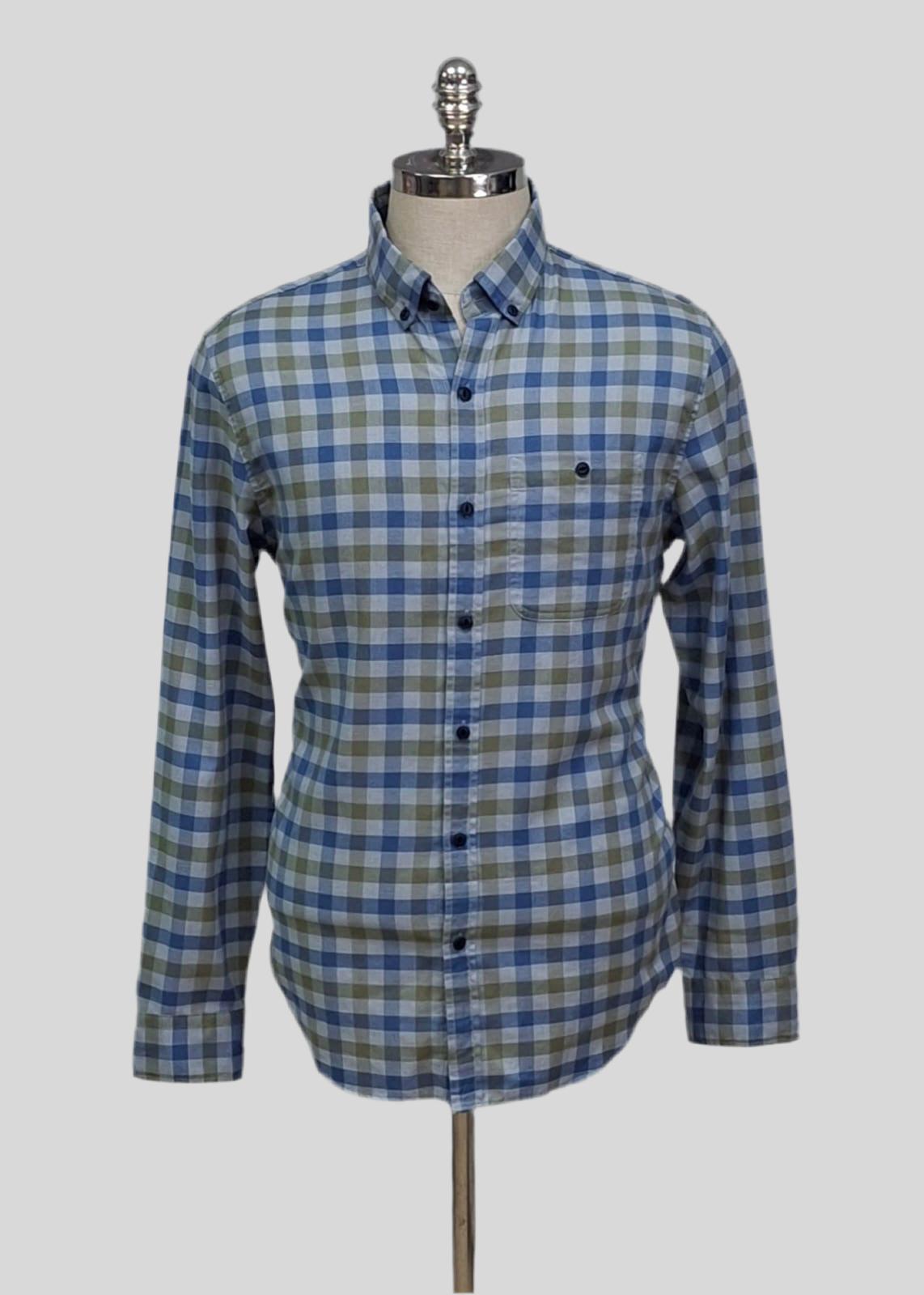 Camisa de botones Vineyard Vines 🐳 de cuadros en color azul, verde oscuro y gris Talla M Entalle Slim Fit