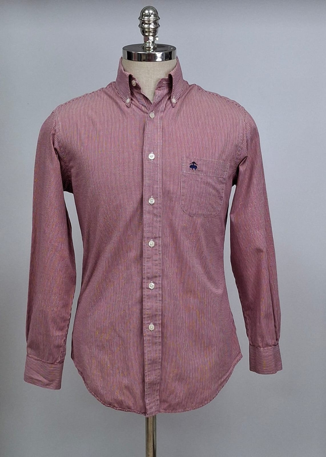 Camisa Brooks Brothers 🐑 de cuadros en color rojo y blanco Talla Small Entalle Regular