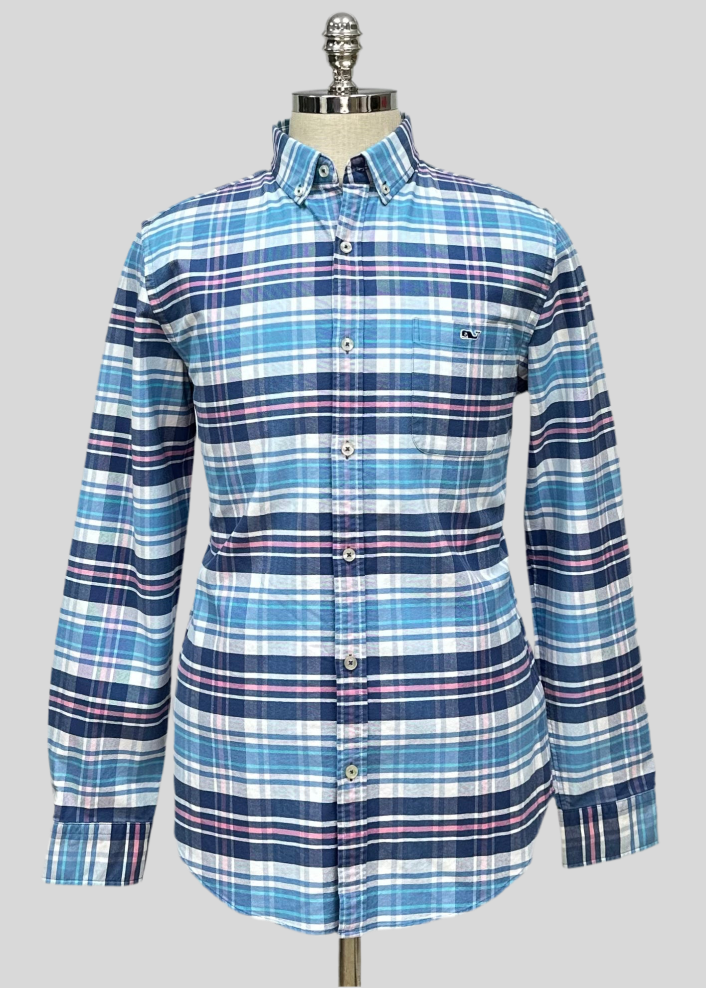 Camisa Vineyard Vines 🐳 de cuadros tartan en color azul,  rosado y blanco Talla L Entalle Slim Fit