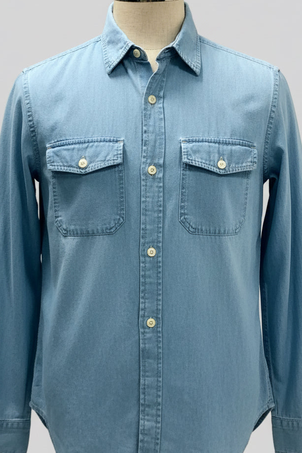 Camisa de botones American Eagle 🦅 de jeans color azul claro Talla S Entalle Clásico (ver descripción)