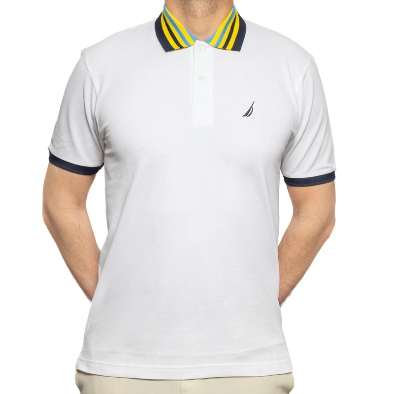 Camiseta Polo Nautica ⚓️ color blanco y diseño de cuello Talla M Entalle Regular