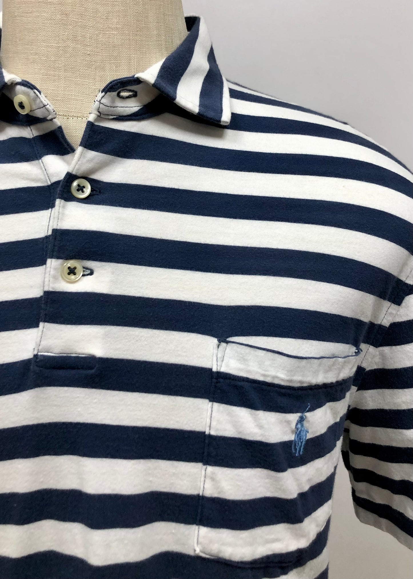 Camiseta Polo Ralph Lauren 🏇🏼 de rayas en color azul y blanco Talla L Entalle Regular (ver descripción)