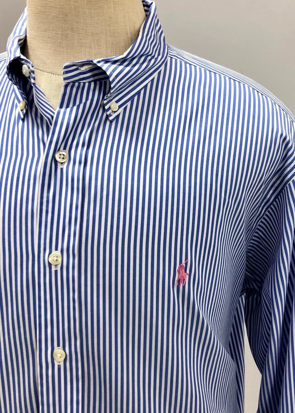 Camisa de botones Polo Ralph Lauren 🏇🏼 con patron de rayas en color azul y blanco Talla XL Entalle Clásico
