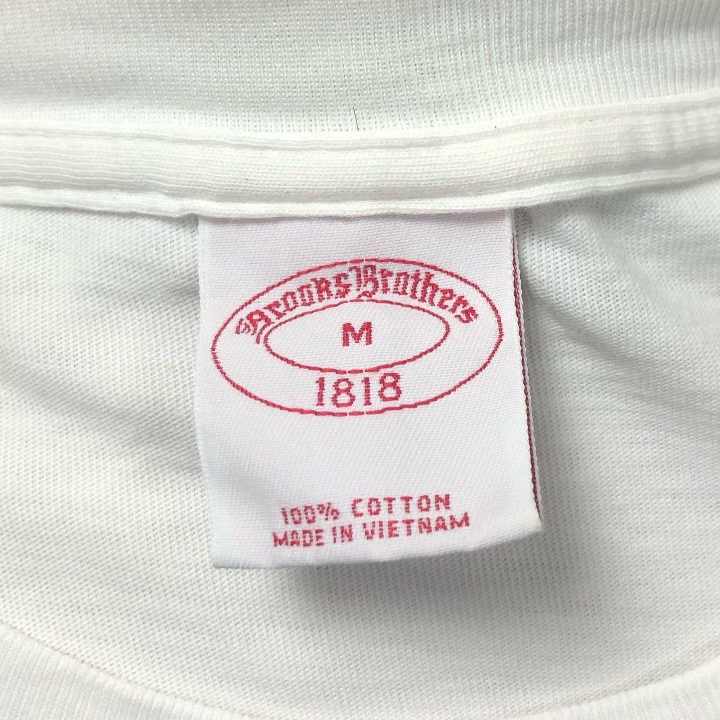 Camiseta cuello redondo Brooks Brothers 🐑 color blanco y logo dorado Talla Medium (ver descripción)