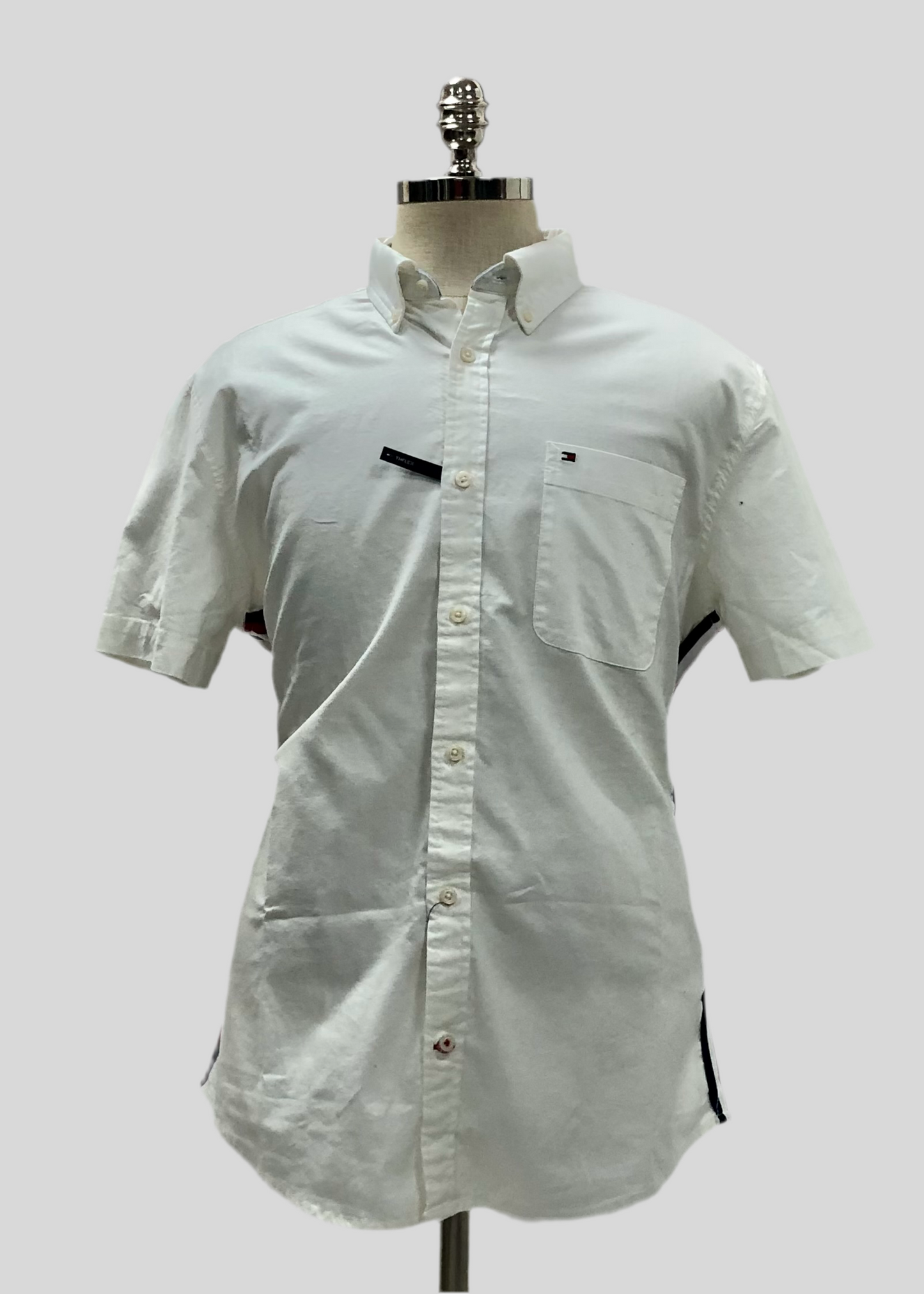 Camisa de botones Tommy Hilfiger 🇺🇸 en color blanco Talla L Entalle Custom Fit