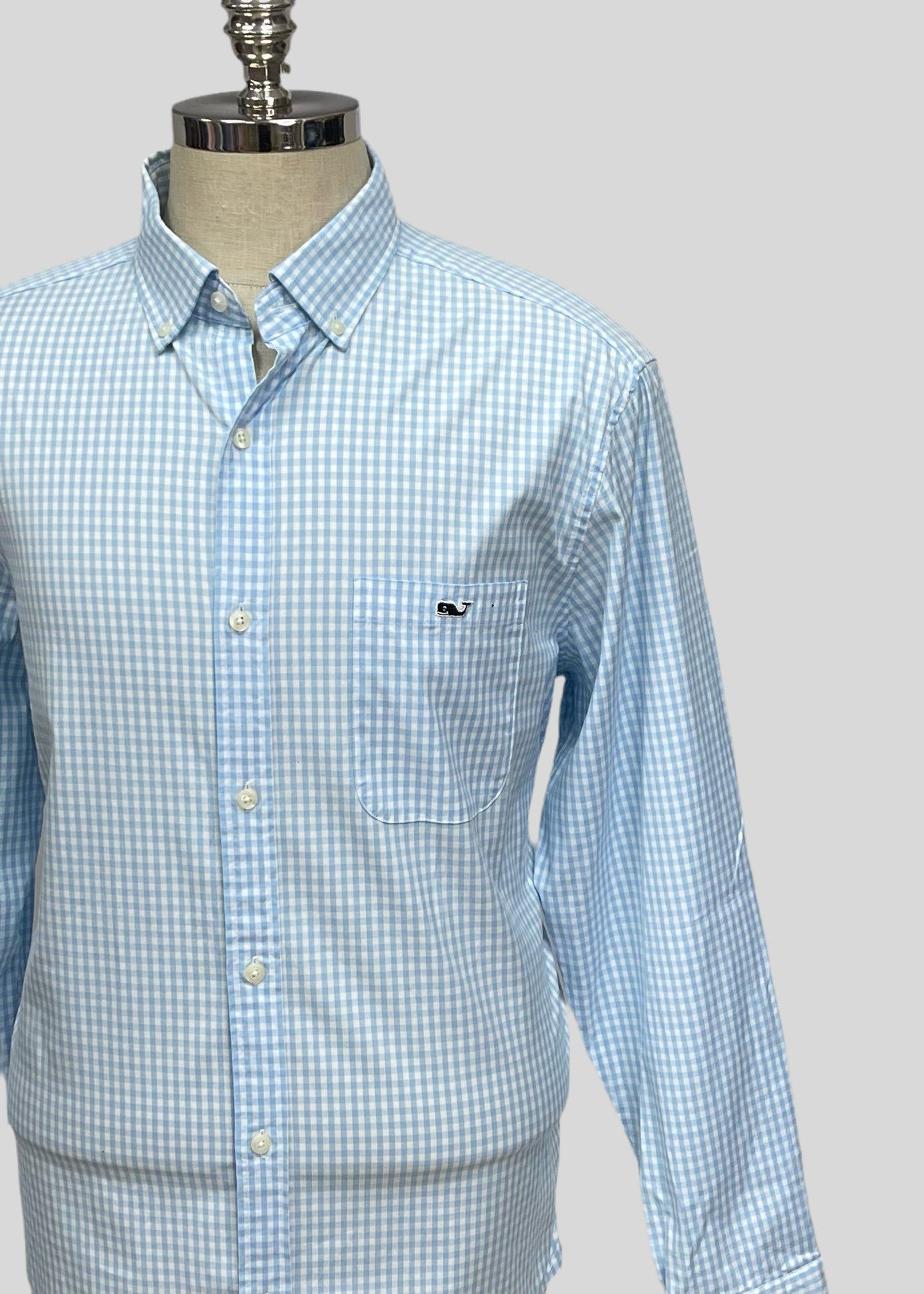 Camisa Vineyard Vines 🐳 de cuadros gingham en color celeste claro y blanco Talla L Entalle Clasico