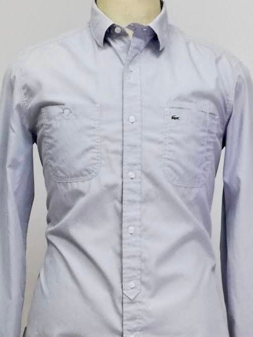 Camisa Lacoste 🐊 color gris claro Talla M Entalle Slim Fit