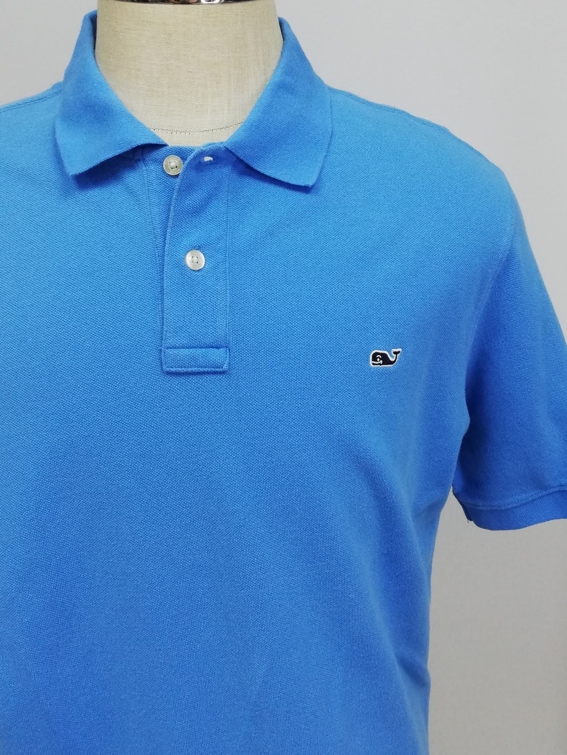 Camiseta Polo Vineyard Vines 🐳 color celeste Talla M Entalle Clásico