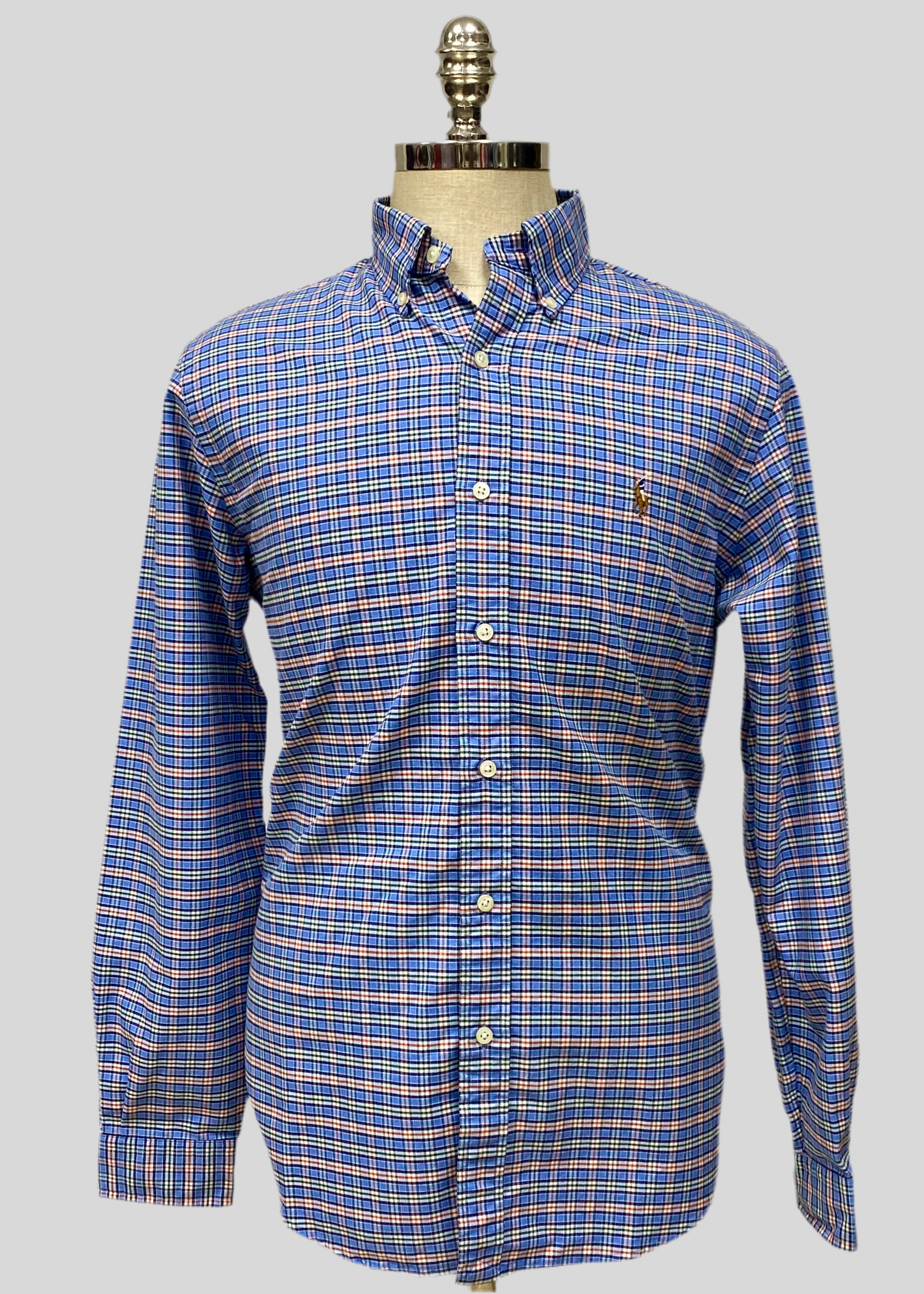 Camisa Polo Ralph Lauren 🏇🏼 Oxford color celeste con patron de cuadros en rojo y blanco Talla M Entalle Regular