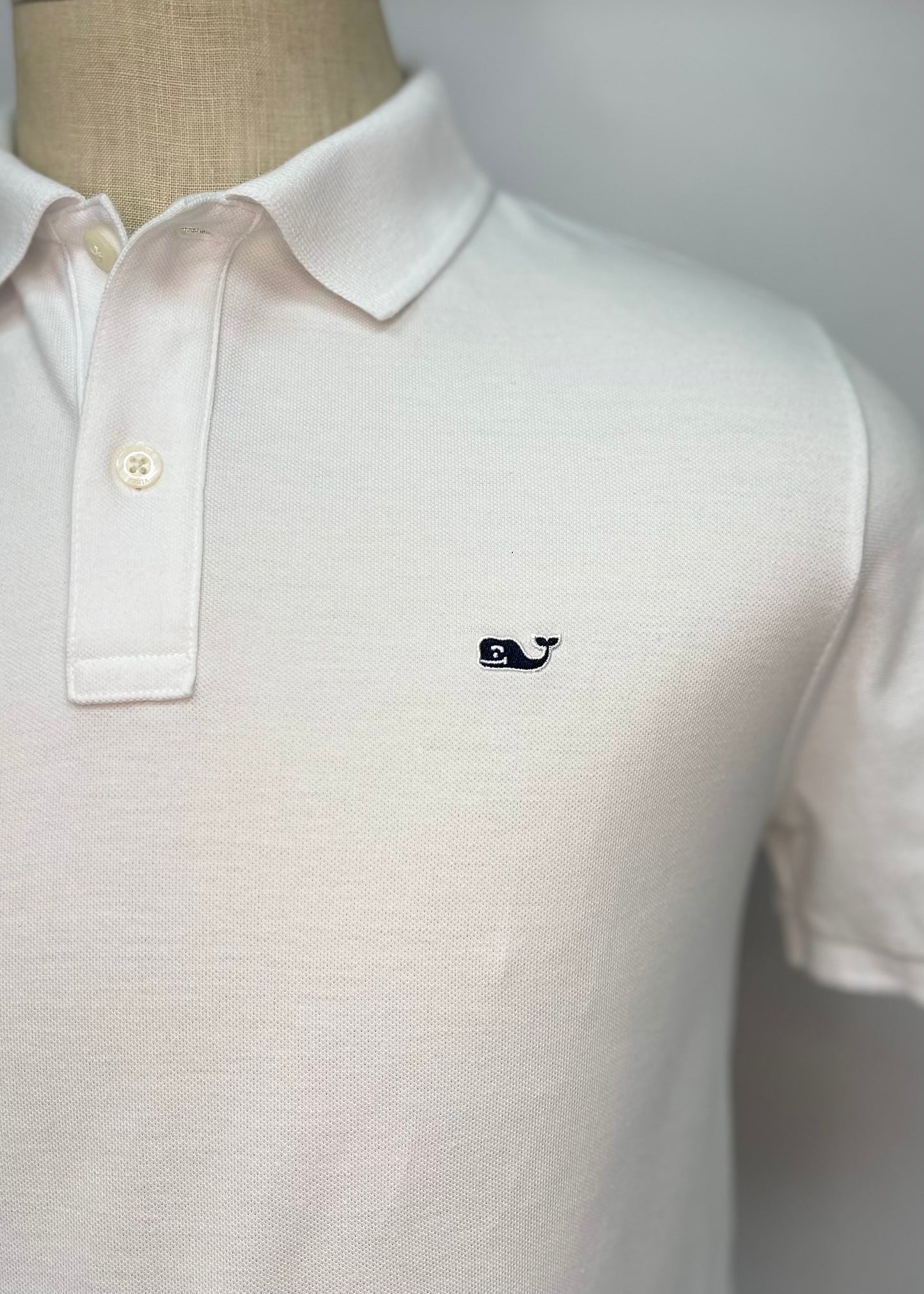 Camiseta Polo Vineyard Vines 🐳 color blanco Talla S Entalle Clásico