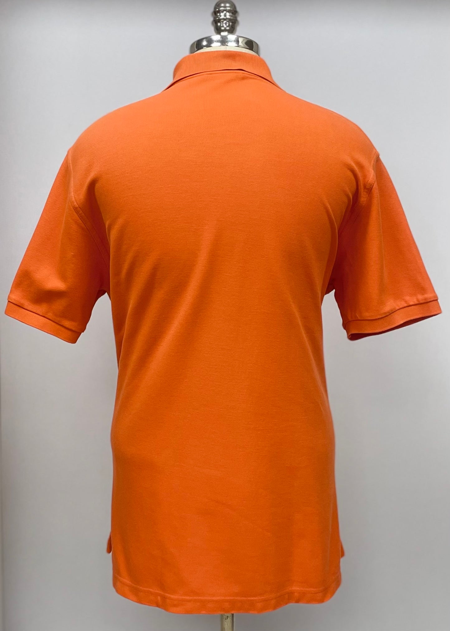 Camiseta Psycho Bunny 🐰  color naranja Talla XL Entalle Regular