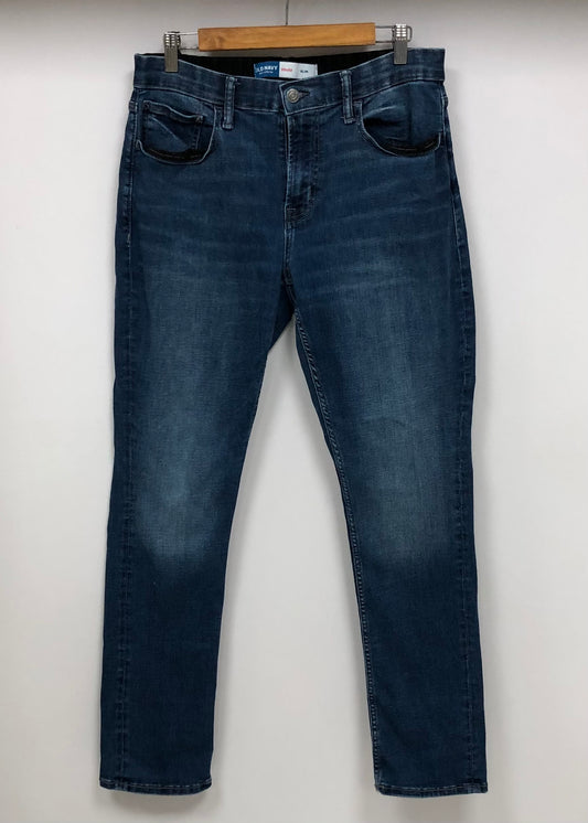 Pantalon jeans Old Navy 🇺🇸 color azul oscuro Talla 33x32 Corte Slim Fit