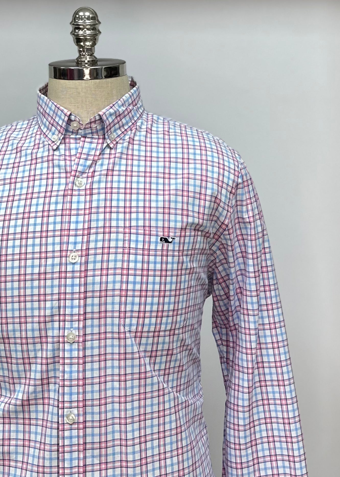 Camisa de botones Vineyard Vines 🐳 color blanco de cuadros en color rosado y celeste Talla L Entalle Slim Fit