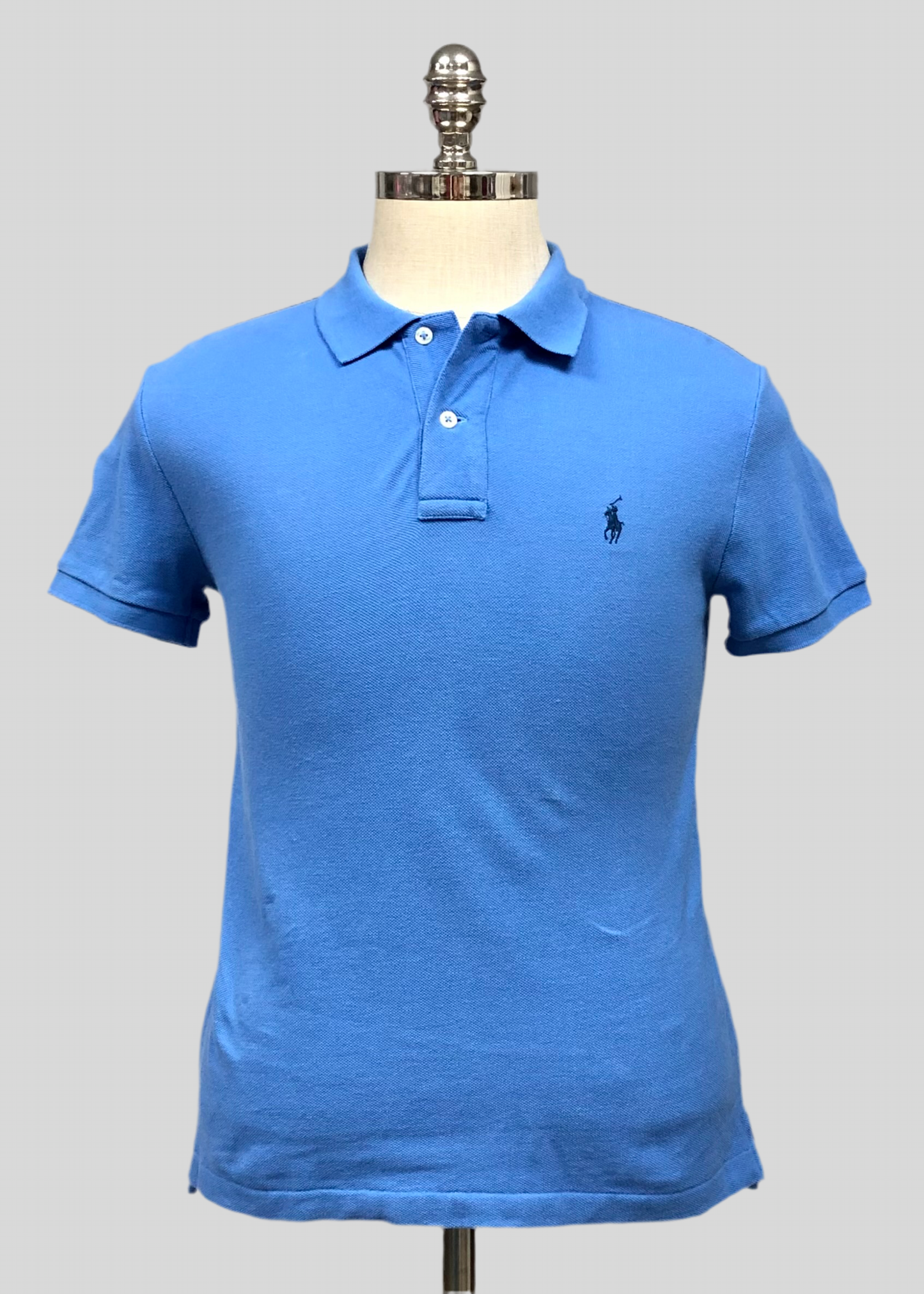 Camiseta de mujer Polo Ralph Lauren 🏇🏼 color celeste oscuro Talla M Entalle Clásico