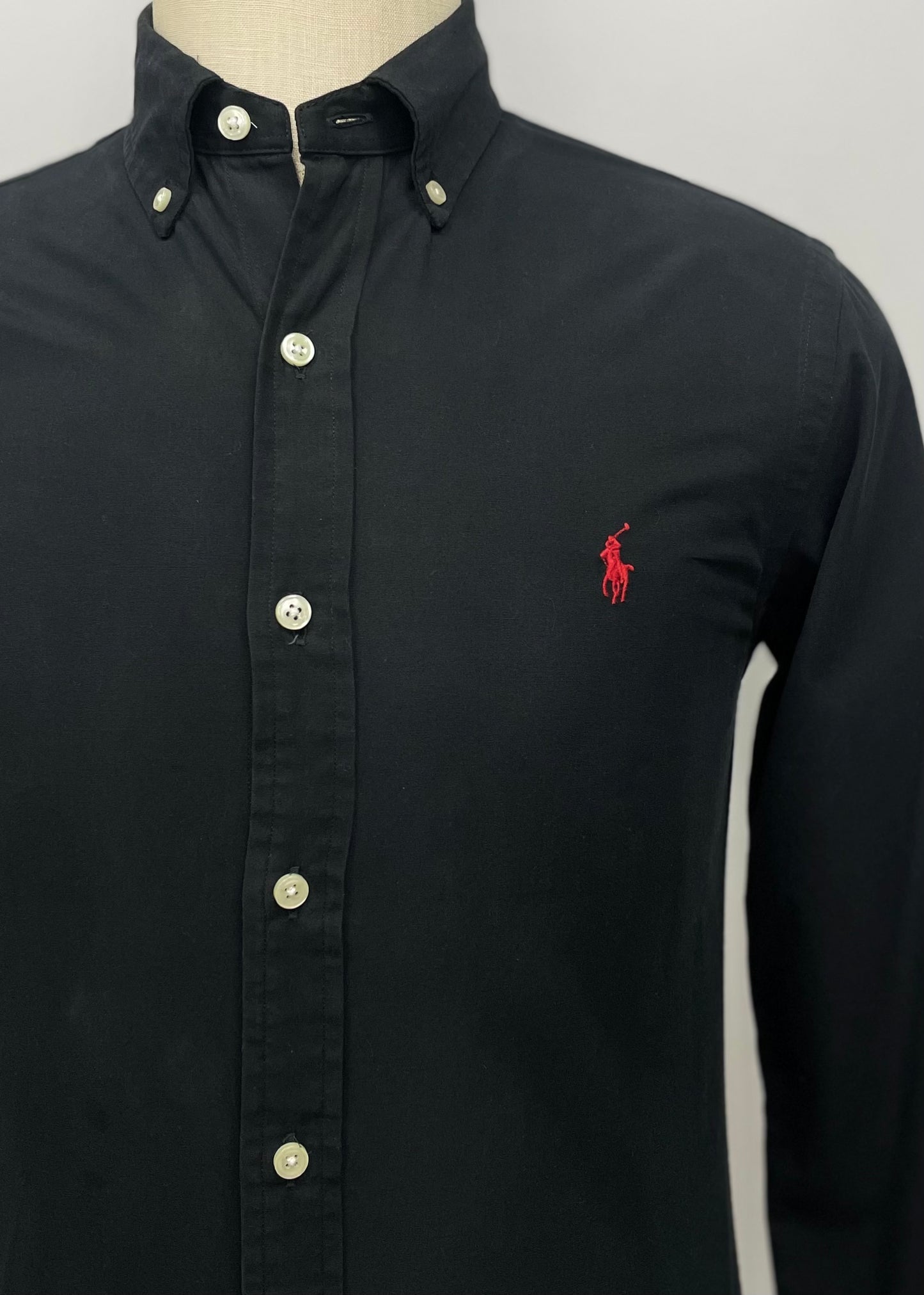 Camisa de botones Polo Ralph Lauren 🏇🏼 en color negro Talla S Entalle Slim Fit