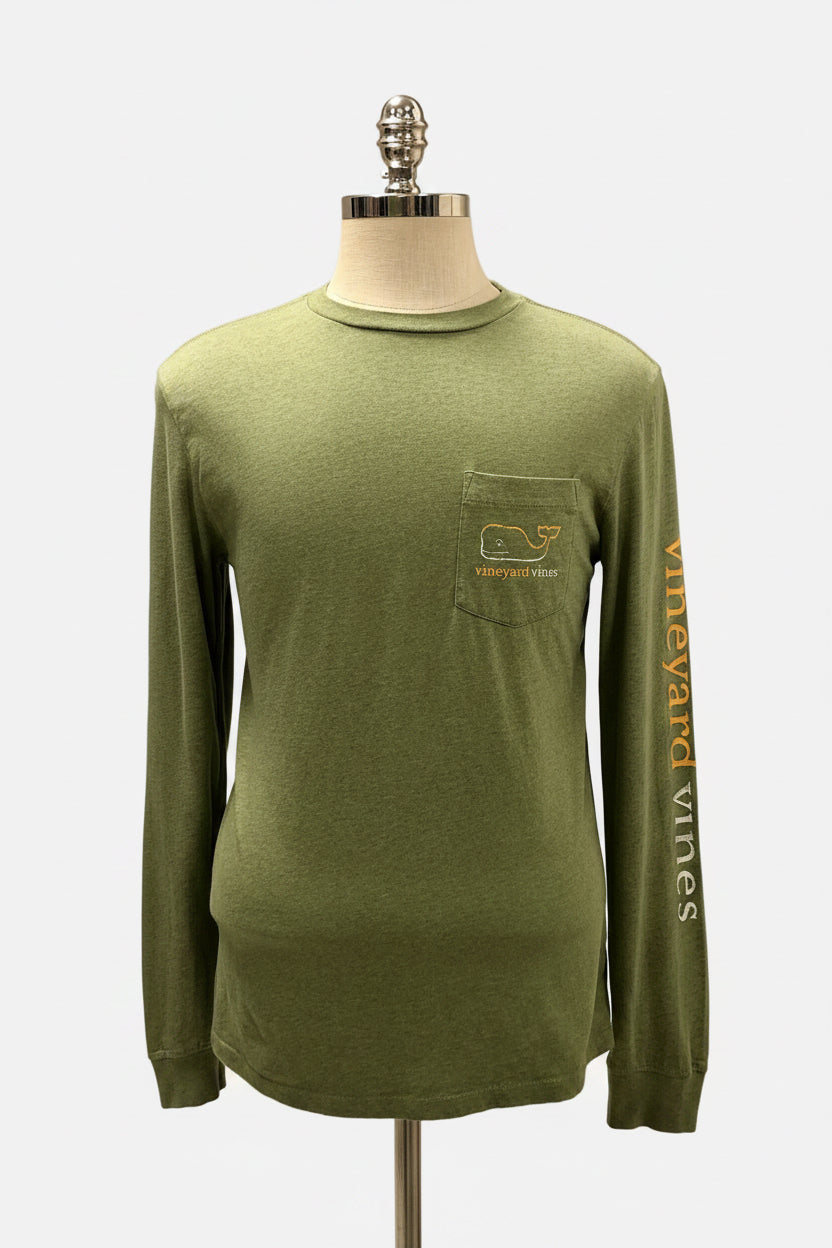 Camiseta cuello redondo Vineyard Vines 🐳 color verde oliva con logo de ballena Talla S