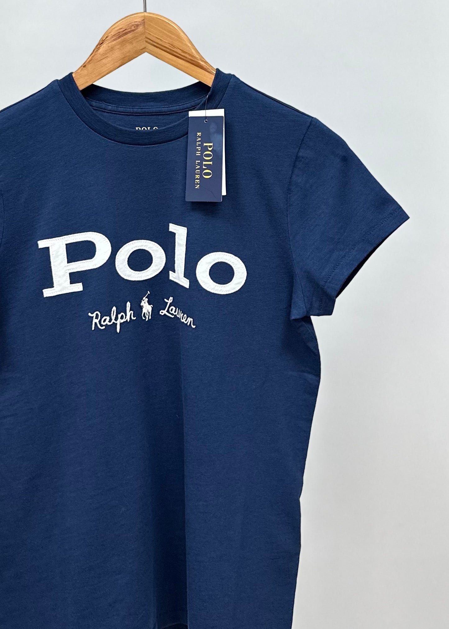 Camiseta cuello redondo de mujer Polo Ralph Lauren 🏇🏼 color azul navy con diseño de logo blanco Talla XS Entalle Regular