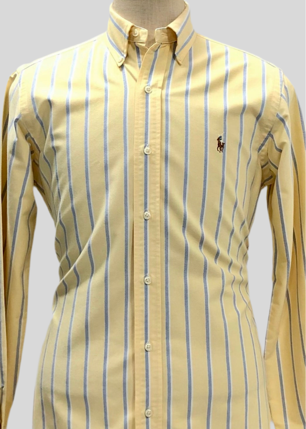 Camisa de botones Polo Ralph Lauren 🏇🏼 color amarillo de rayas en color azul y blanco Talla M Entalle Clásico
