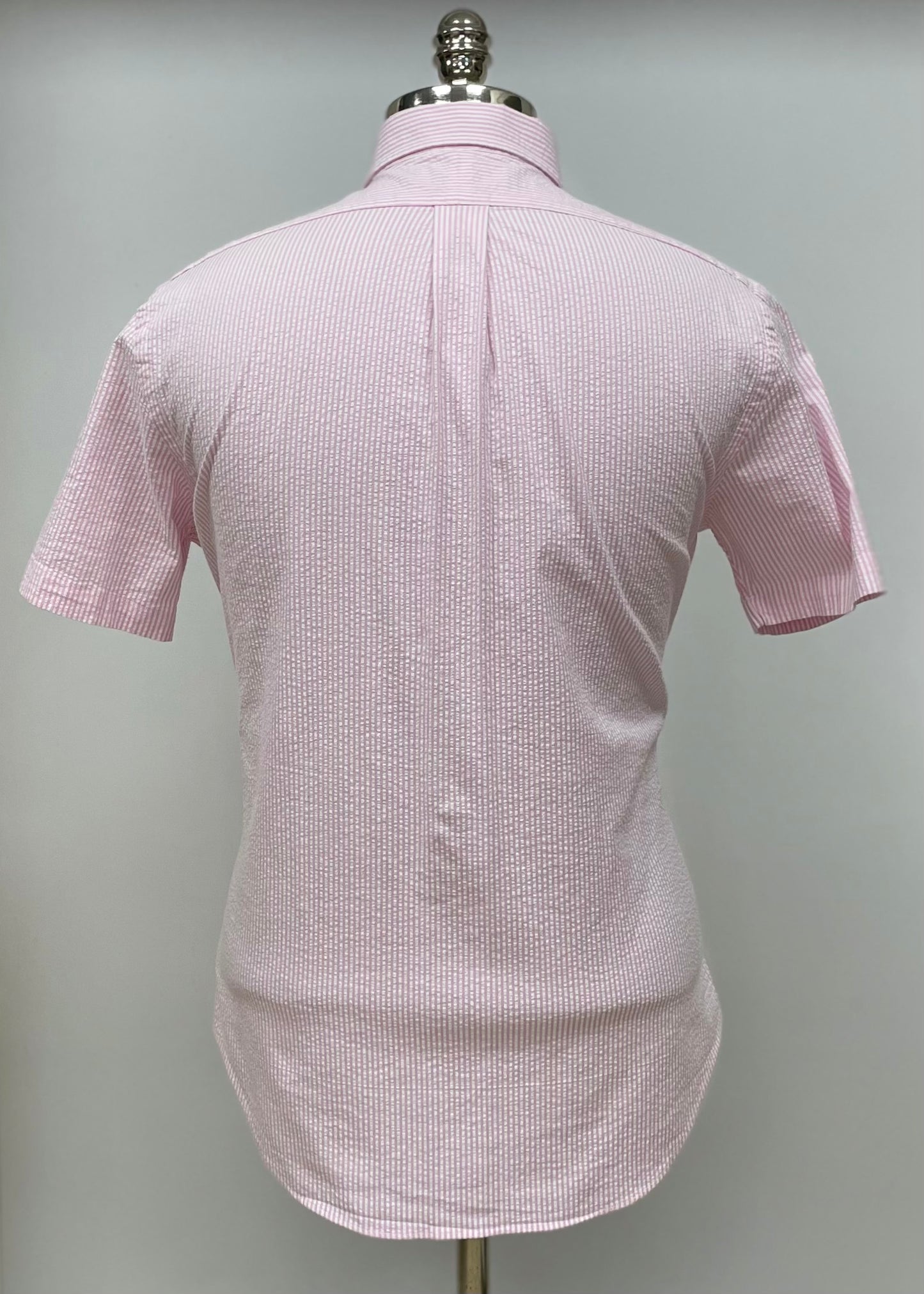 Camisa Polo Ralph Lauren 🏇🏼  Color blanco con patrón de rayas en rosado Seersucker Talla M Entalle Clásico