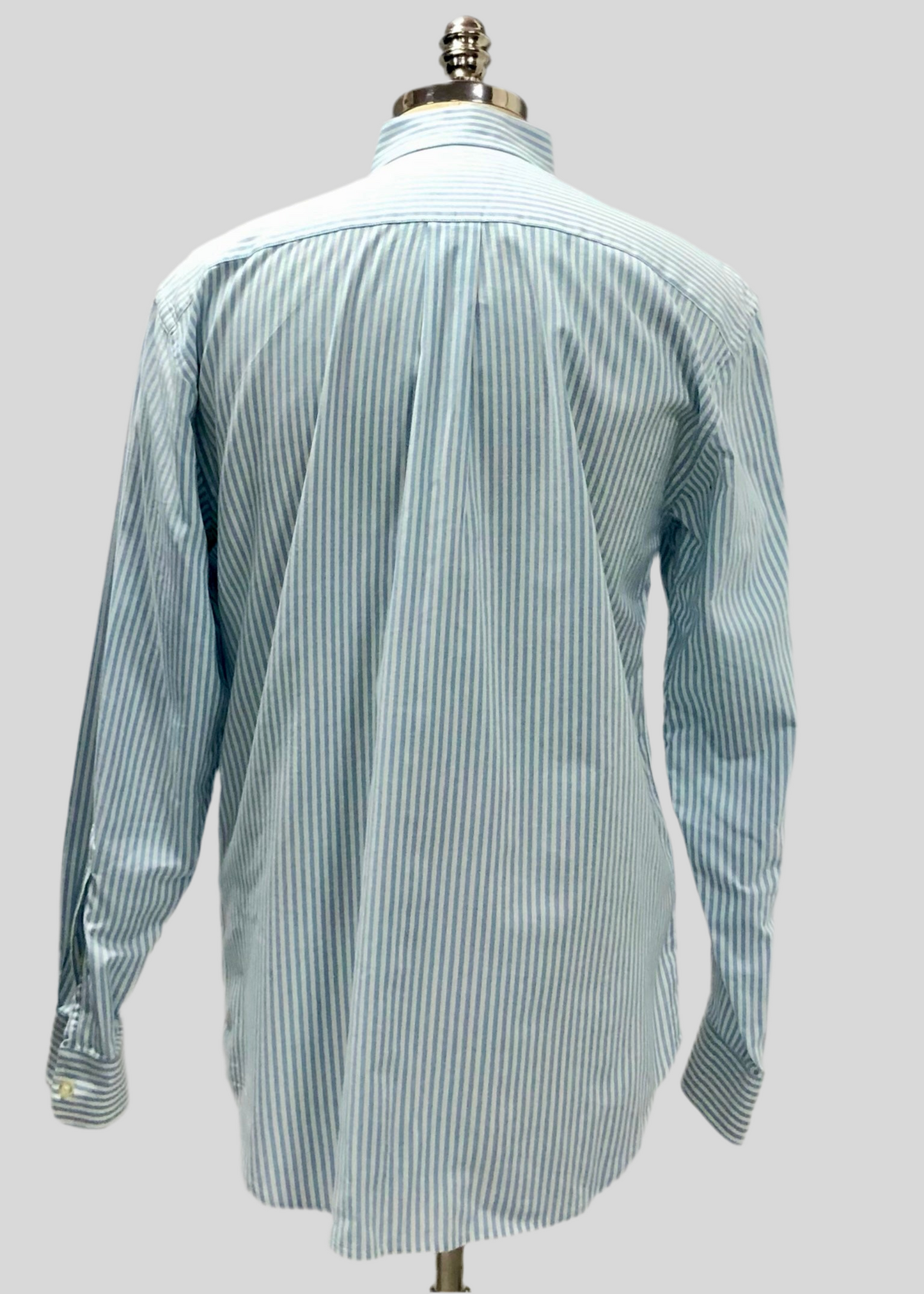 Camisa de botones Vineyard Vines 🐳 Oxford de rayas en color celeste y blanco Talla M Entalle Regular