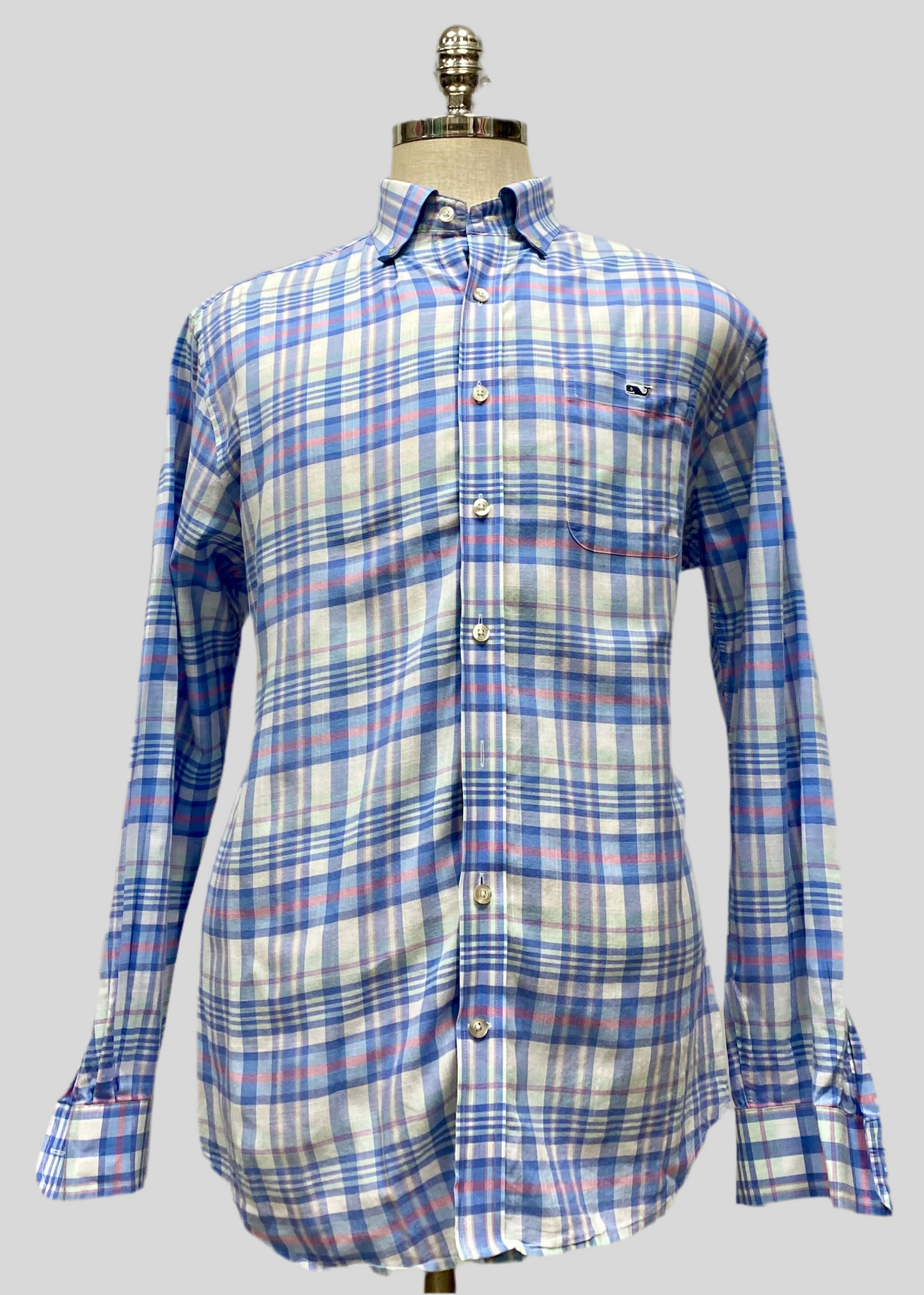Camisa de botones Vineyard Vines 🐳 color blanco de cuadros en color rojo, celeste y azul Talla L Entalle Slim Fit