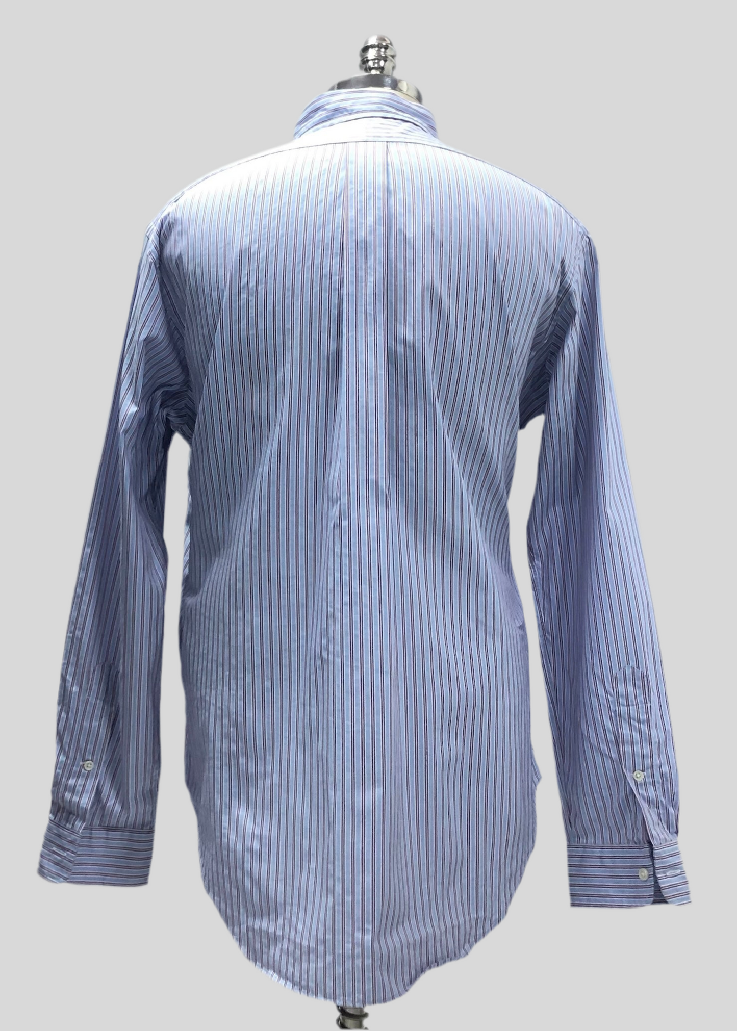 Camisa Polo Ralph Lauren 🏇🏼 color celeste con rayas en color rosado y blanco Talla L Entalle Clásico