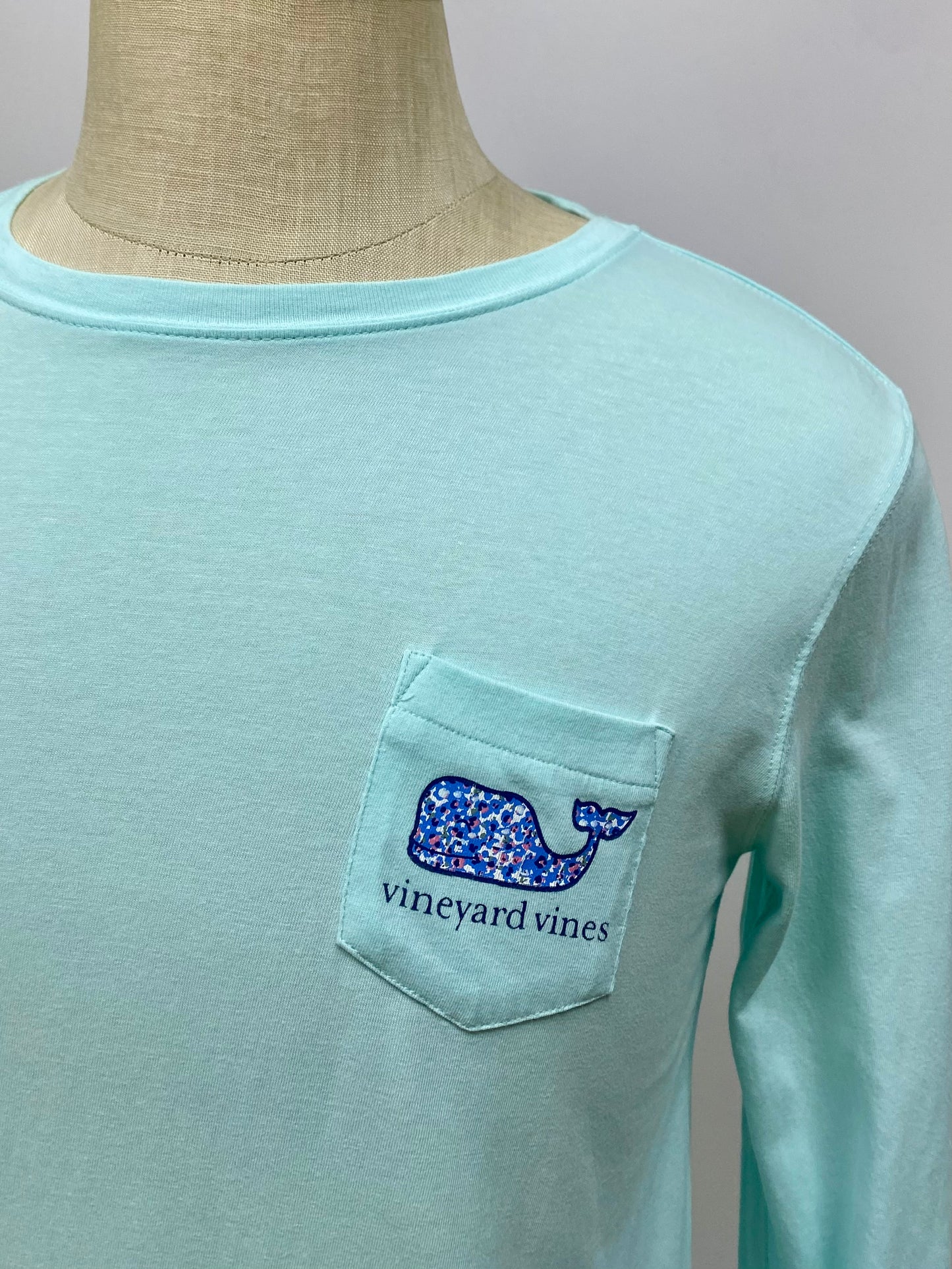 Camiseta de mujer Vineyard Vines 🐳 color turquesa claro con Diseño de ballena Talla M