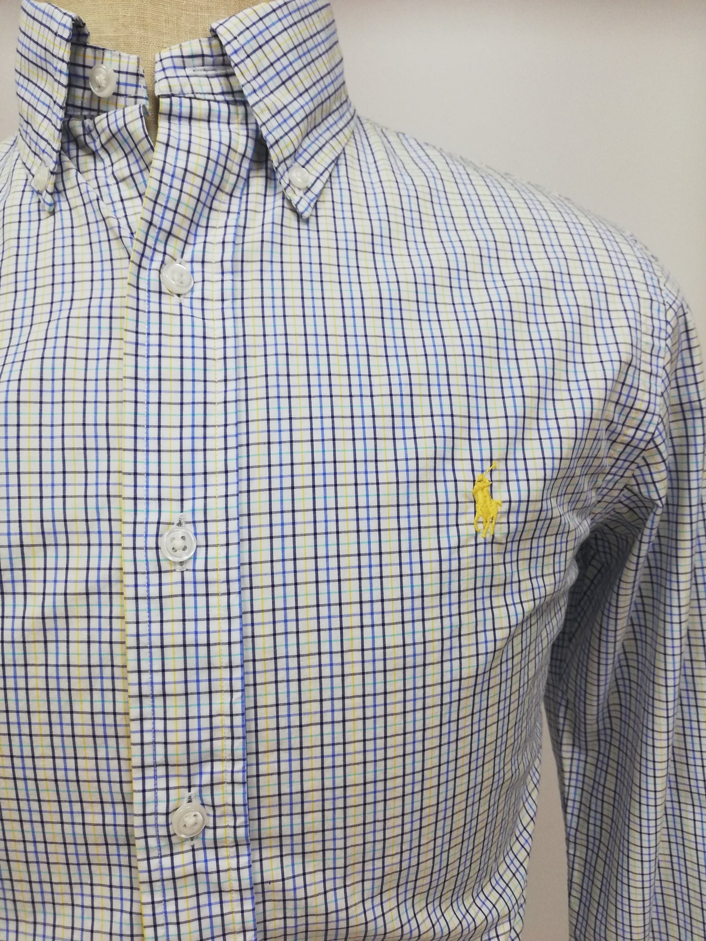 Camisa Polo Ralph Lauren 🏇🏼 color blanco con patrón de cuadros amarillo, azul y negro Talla M Entalle Slim Fit