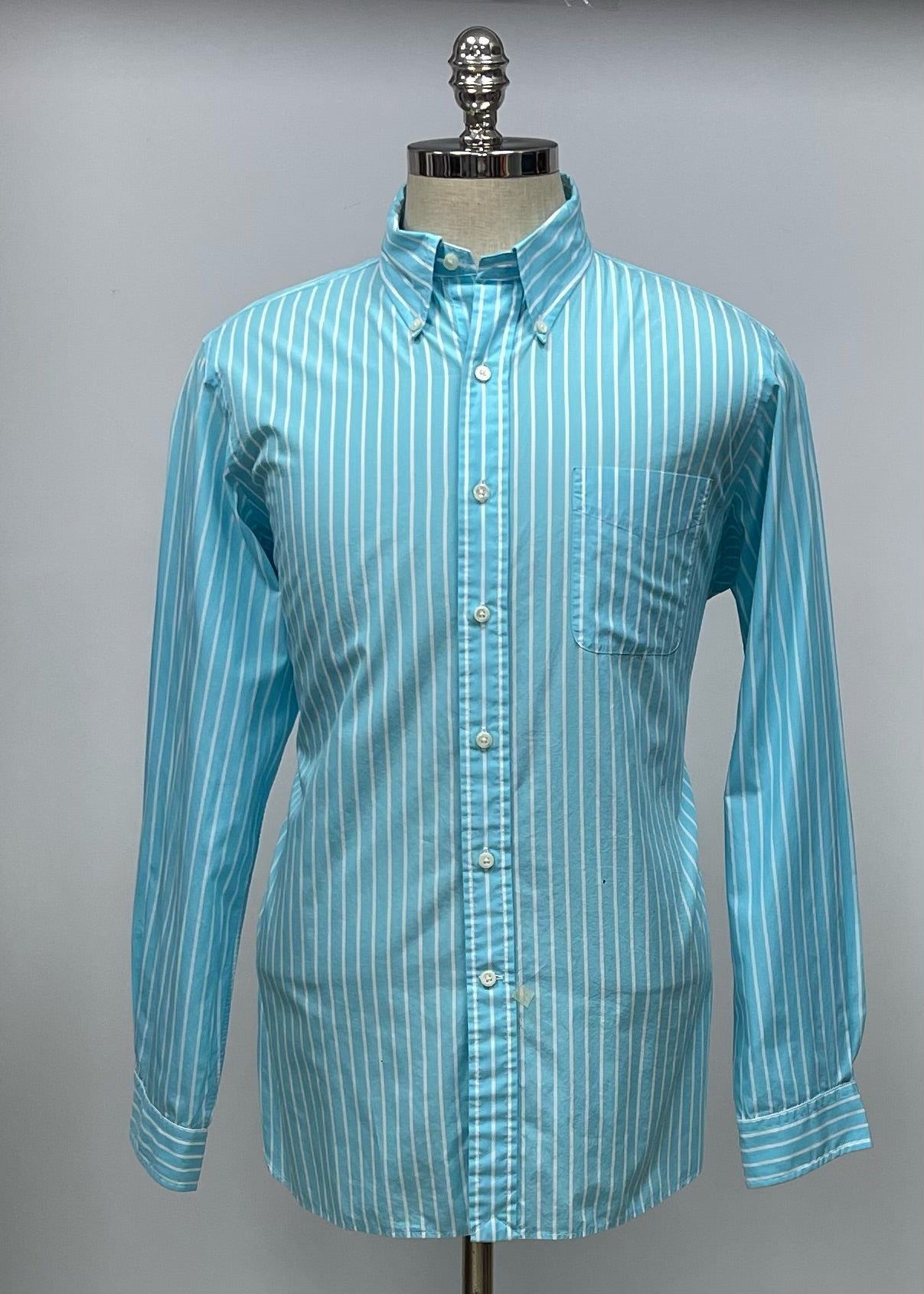 Camisa Polo Ralph Lauren 🏇🏼 Color turquesa con patron de rayas en color blanco Talla L Entalle Regular (ver descripción )