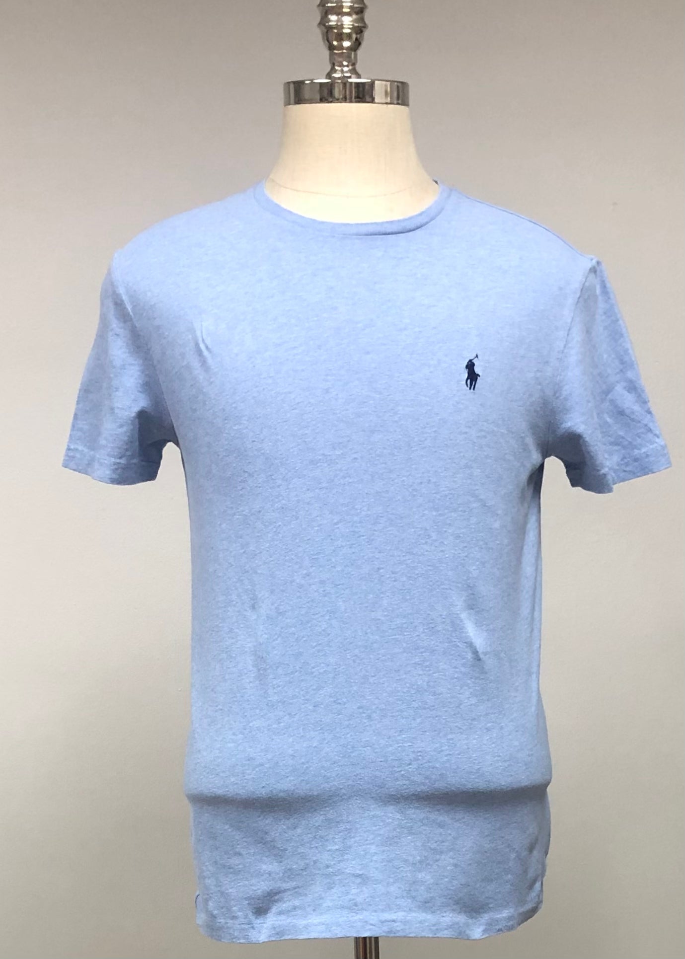 Camiseta cuello redondo Polo Ralph Lauren 🏇🏼 color celeste Talla S Entalle Regular