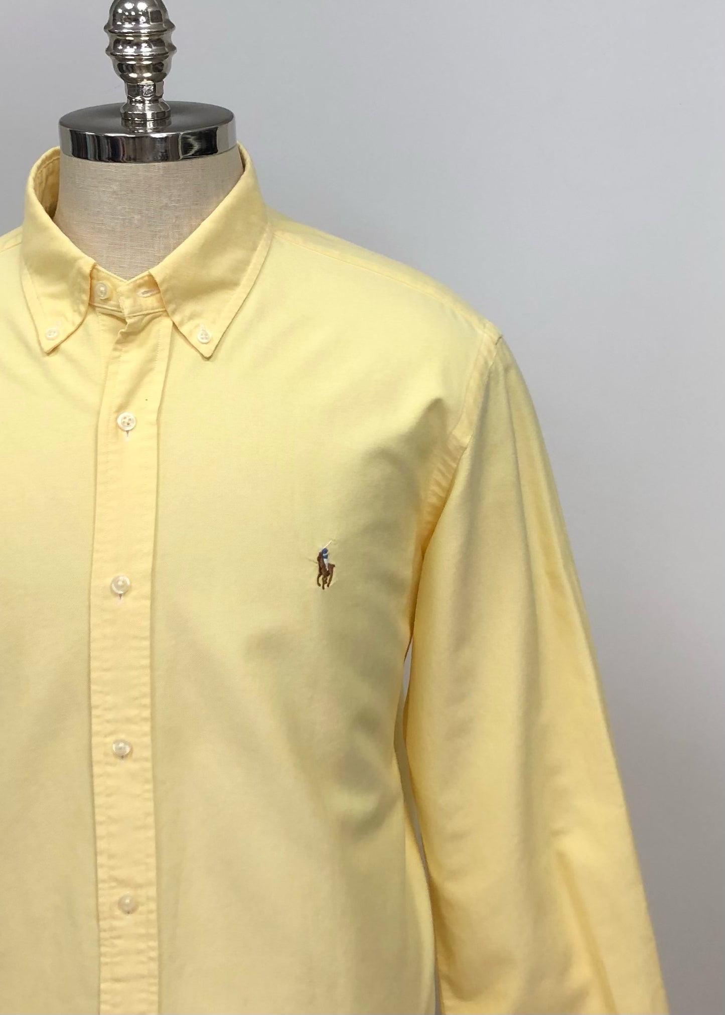 Camisa de botones Polo Ralph Lauren 🏇🏼 Oxford en color amarillo claro Talla XL Entalle Regular