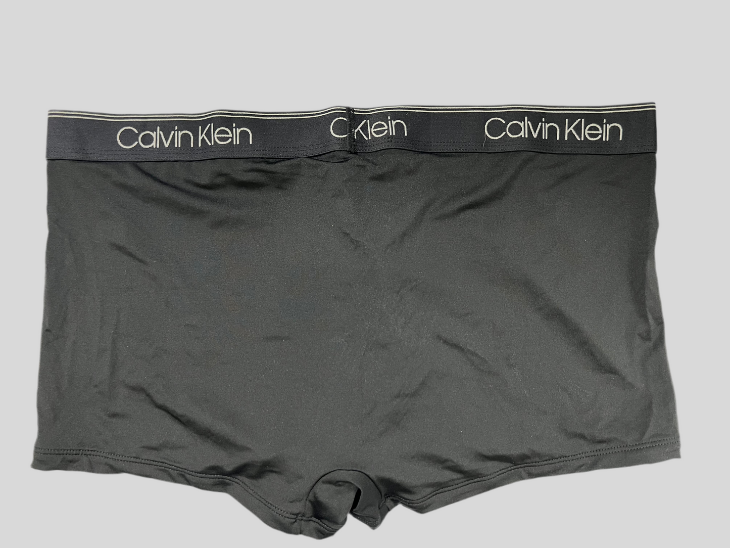 Boxer Briefs Calvin Klein de Microfibra - Tela ligera en color negro en Talla XL