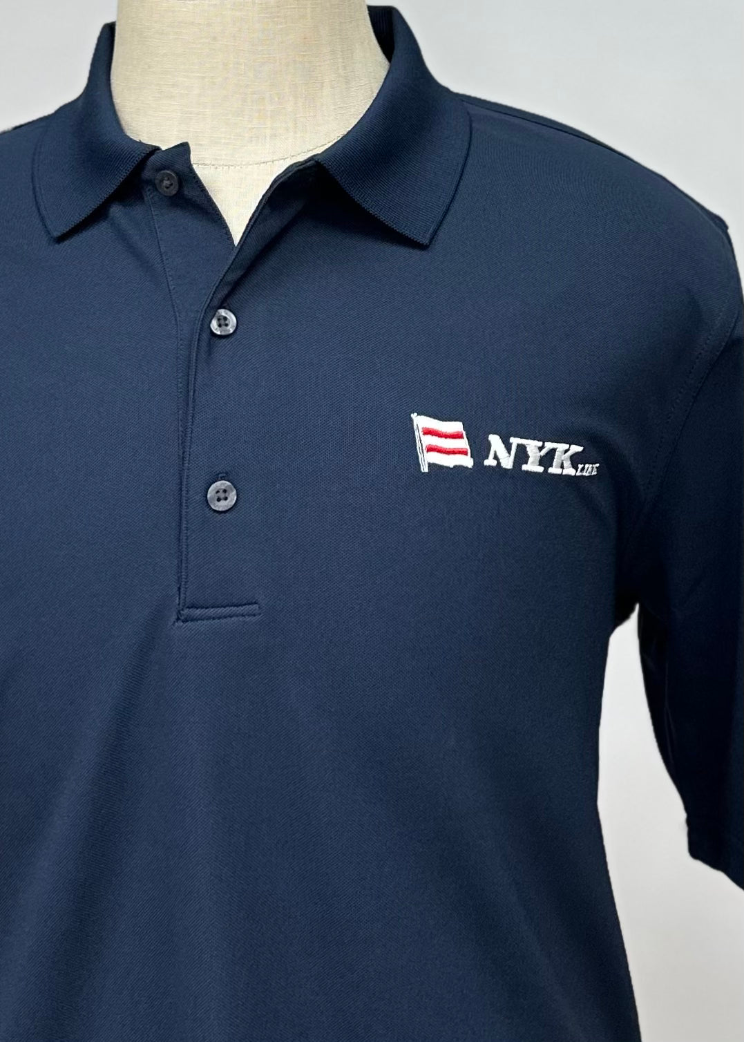 Camiseta Polo Greg Norman ⛳️ Tela performance color azul navy Talla L Entalle Regular